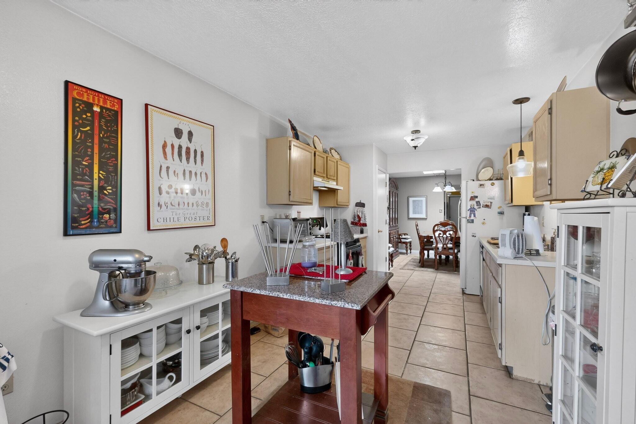 Photo 11 — 3251 Schumacher Street NW