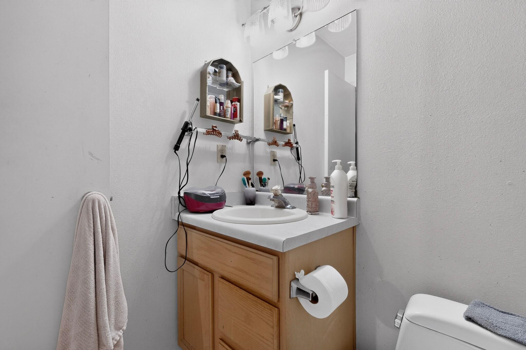 Photo 8 — 3251 Schumacher Street NW