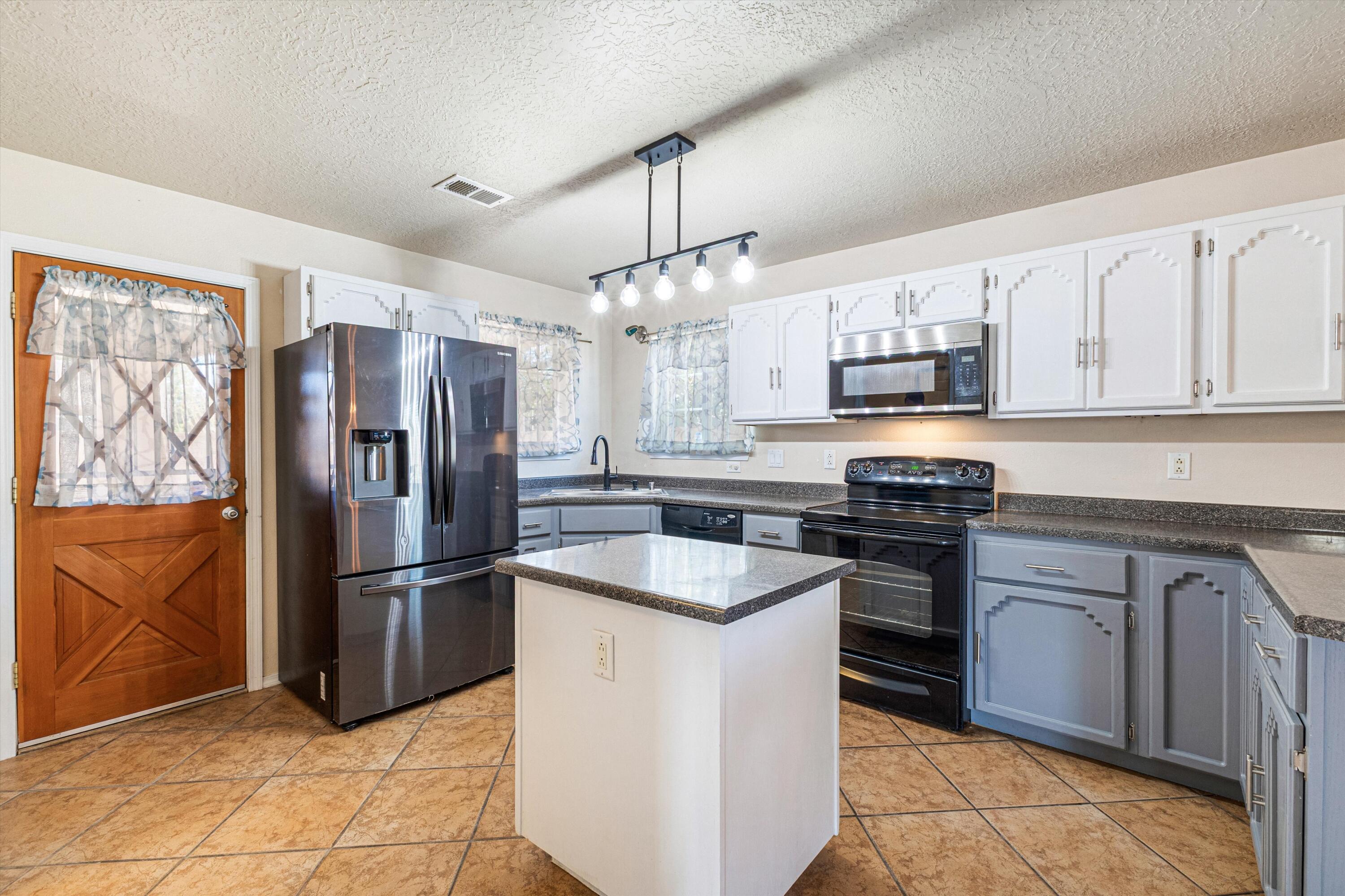 Photo 18 — 2422 Rice Avenue NW