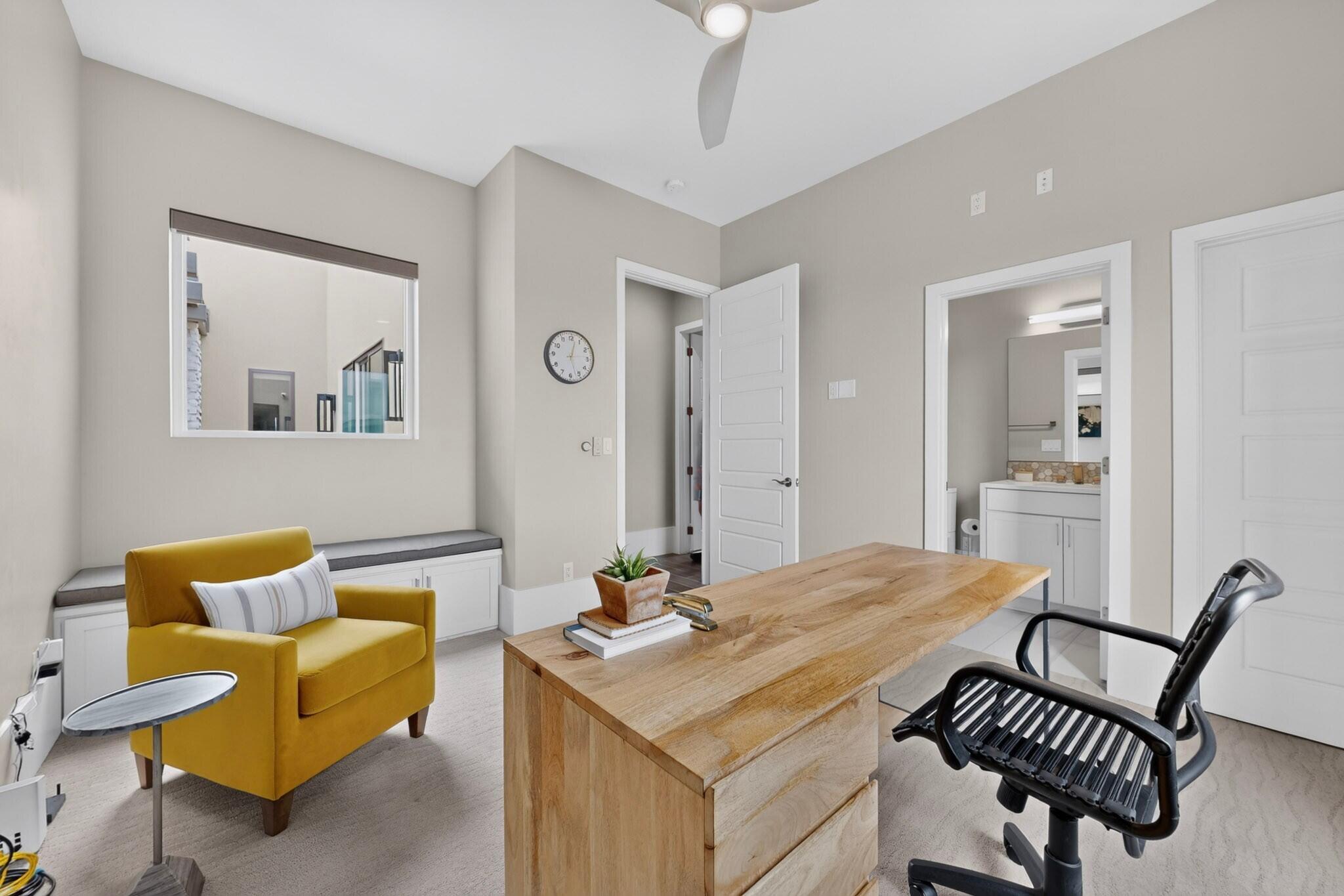 Photo 19 — 6201 Casa Blanca Drive NW