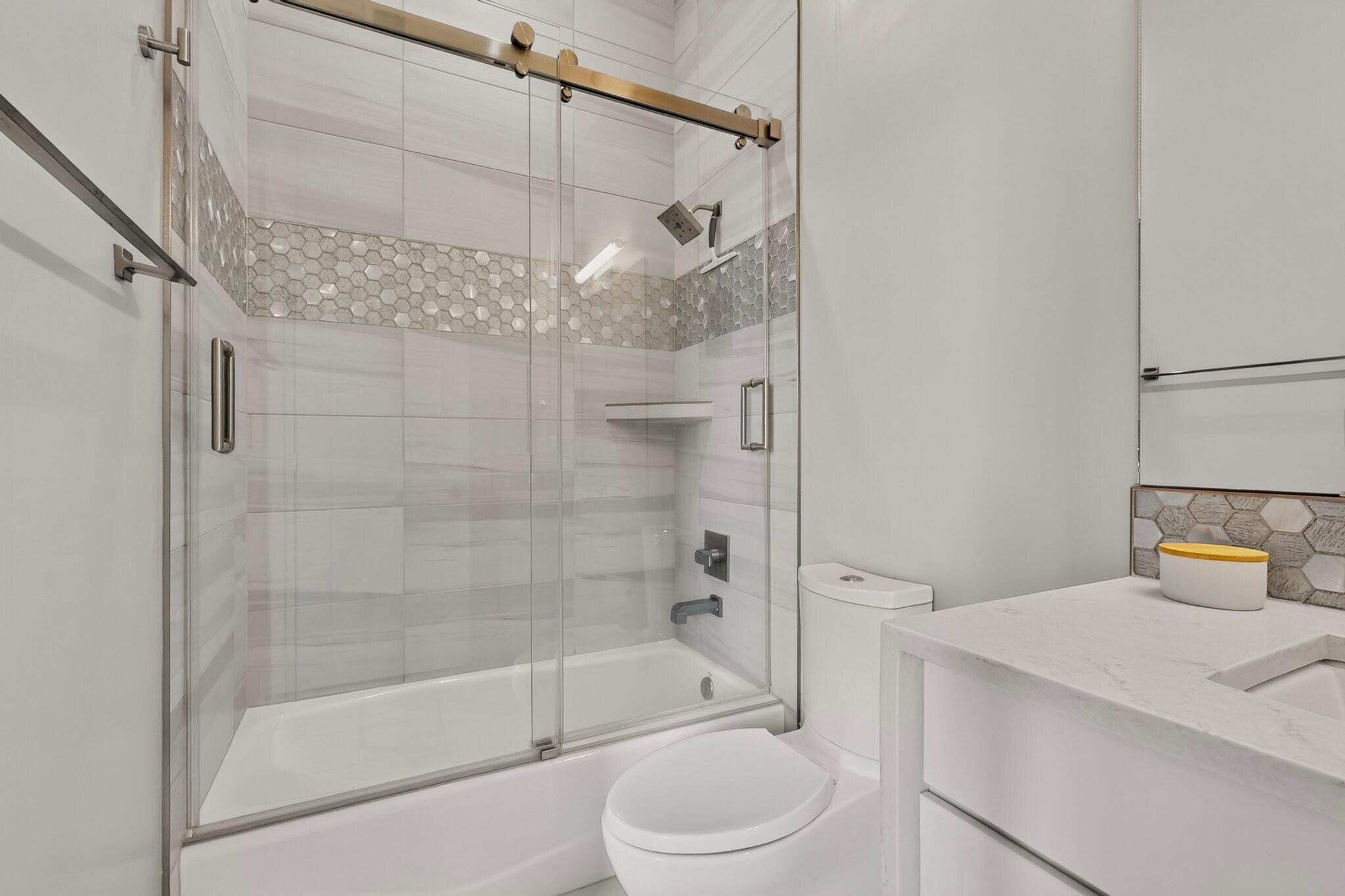 Photo 18 — 6201 Casa Blanca Drive NW