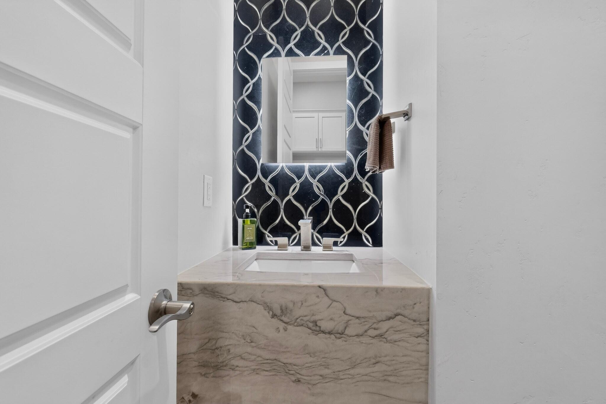 Photo 15 — 6201 Casa Blanca Drive NW