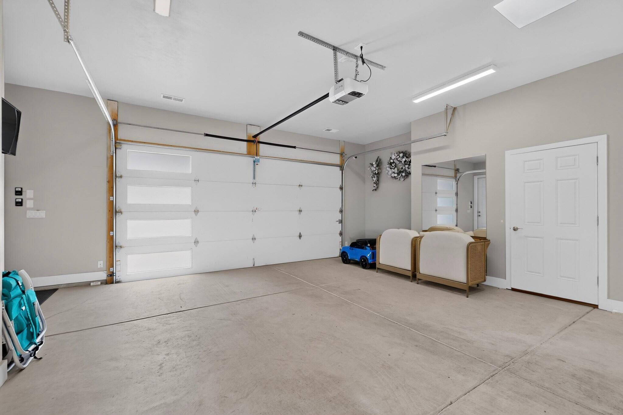 Photo 12 — 6201 Casa Blanca Drive NW