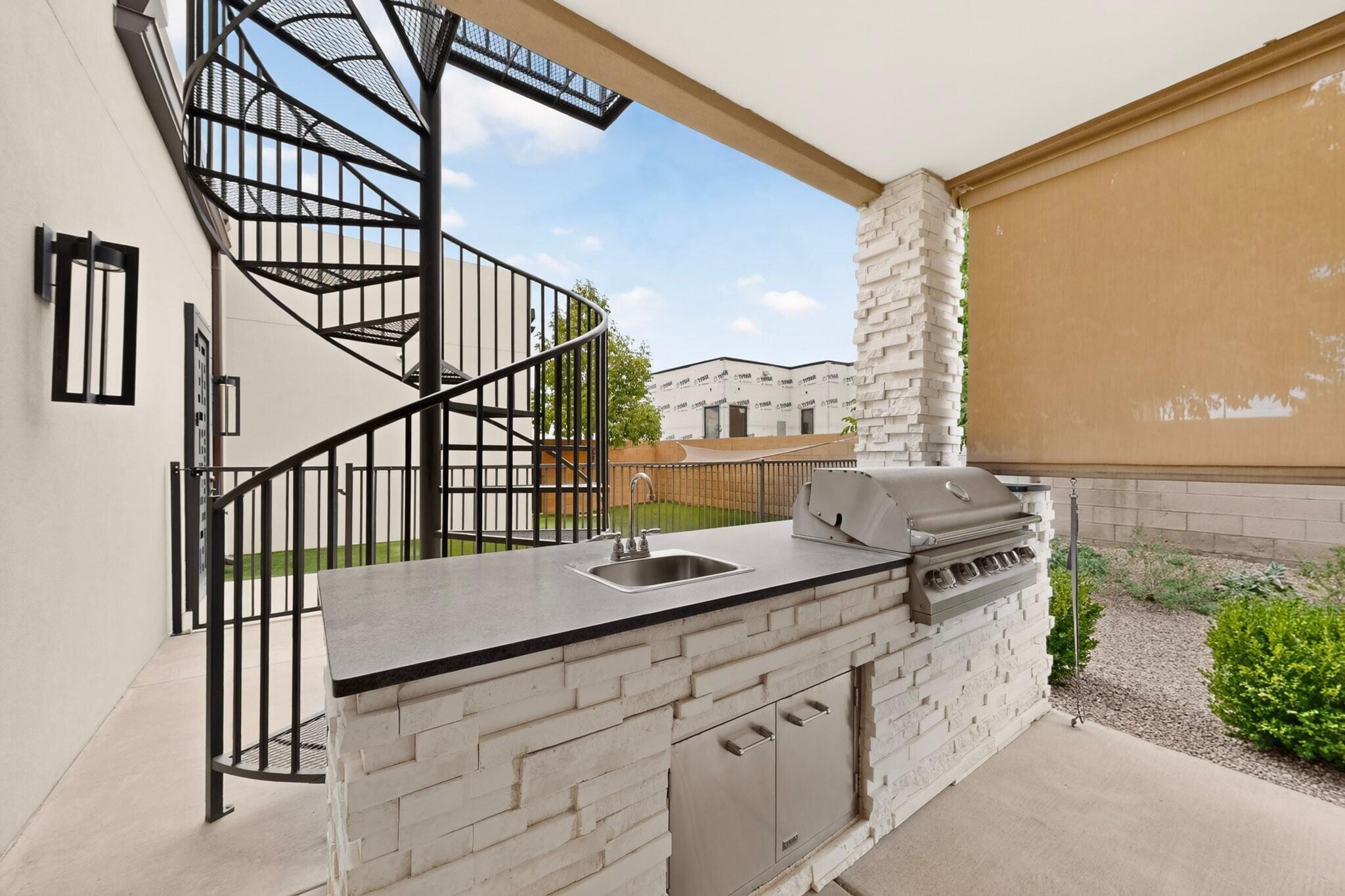 Photo 6 — 6201 Casa Blanca Drive NW
