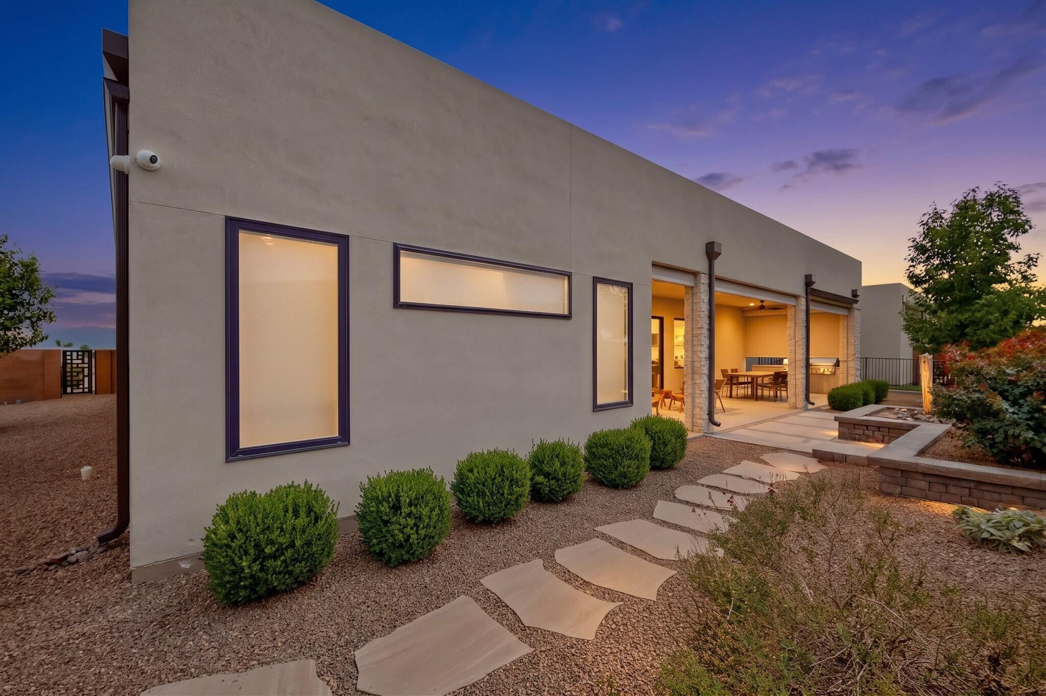 Photo 4 — 6201 Casa Blanca Drive NW