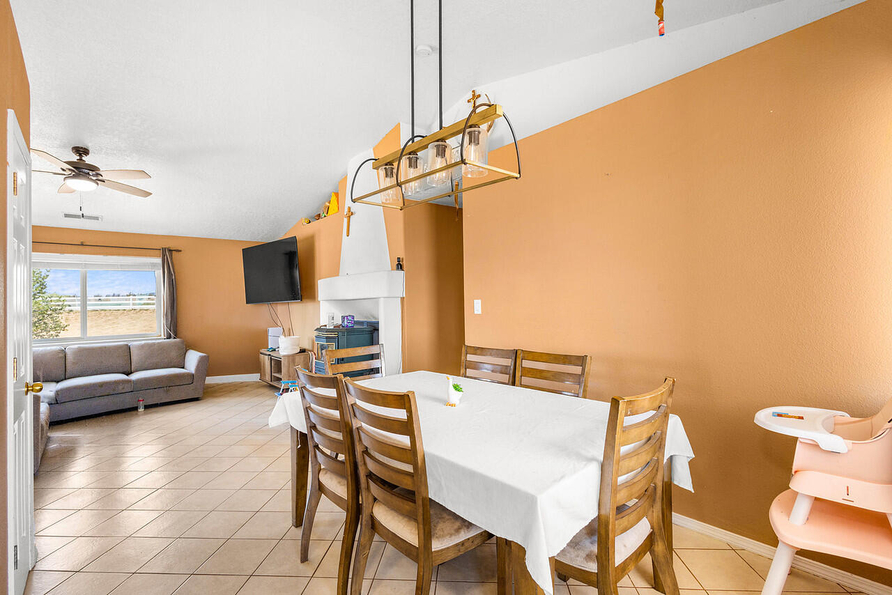 Photo 6 — 4 Kestrel Court