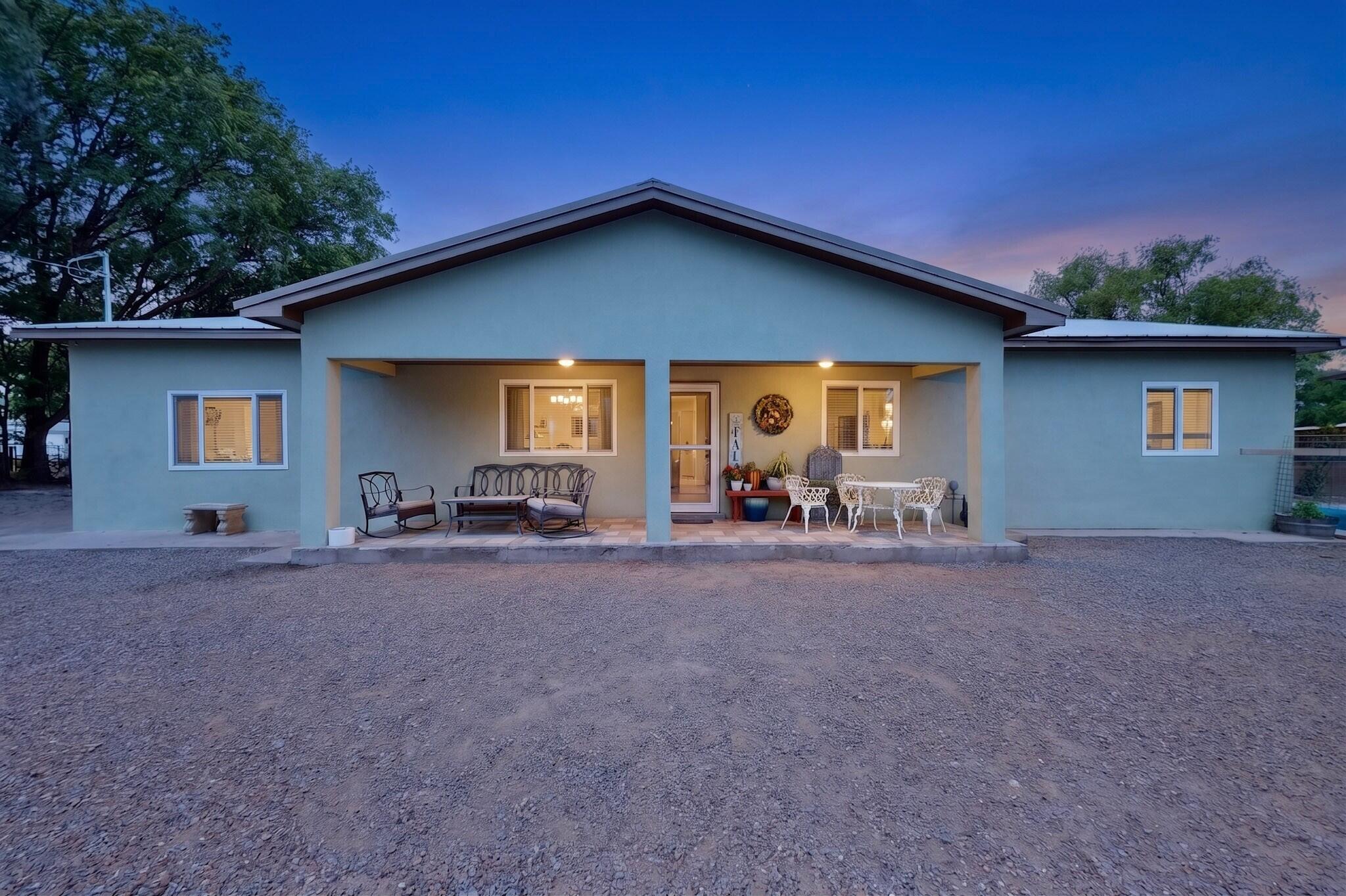 6015 Hubbell Circle SW, Albuquerque, NM 87105