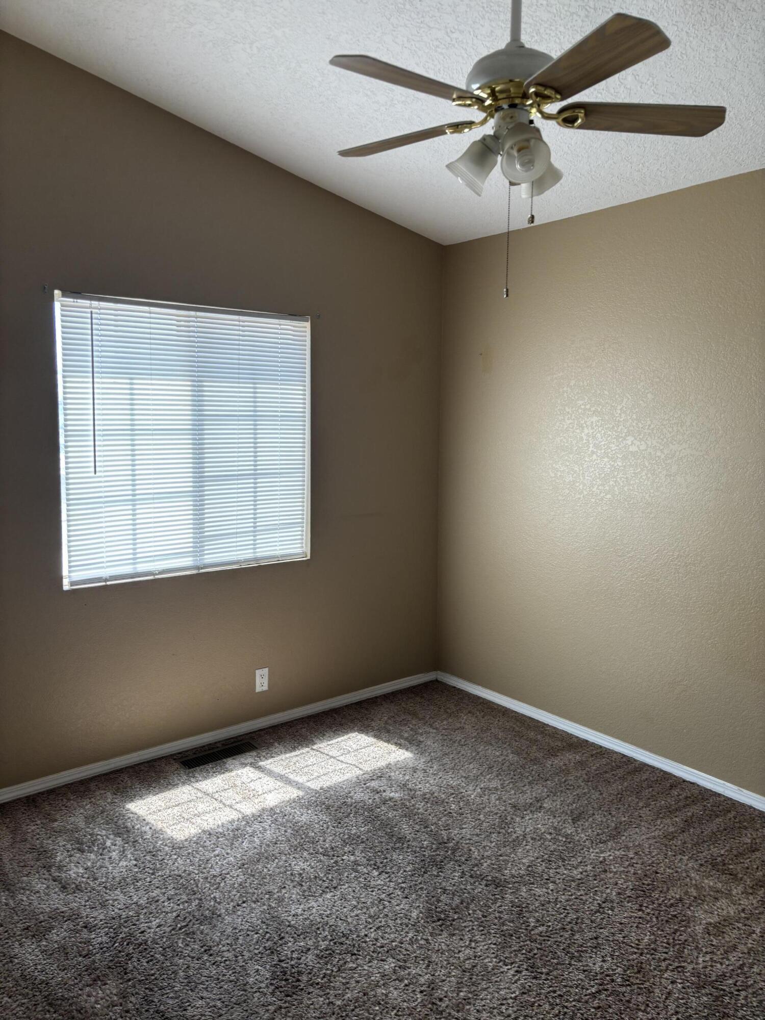 Photo 11 — 7123 Husky Drive NE