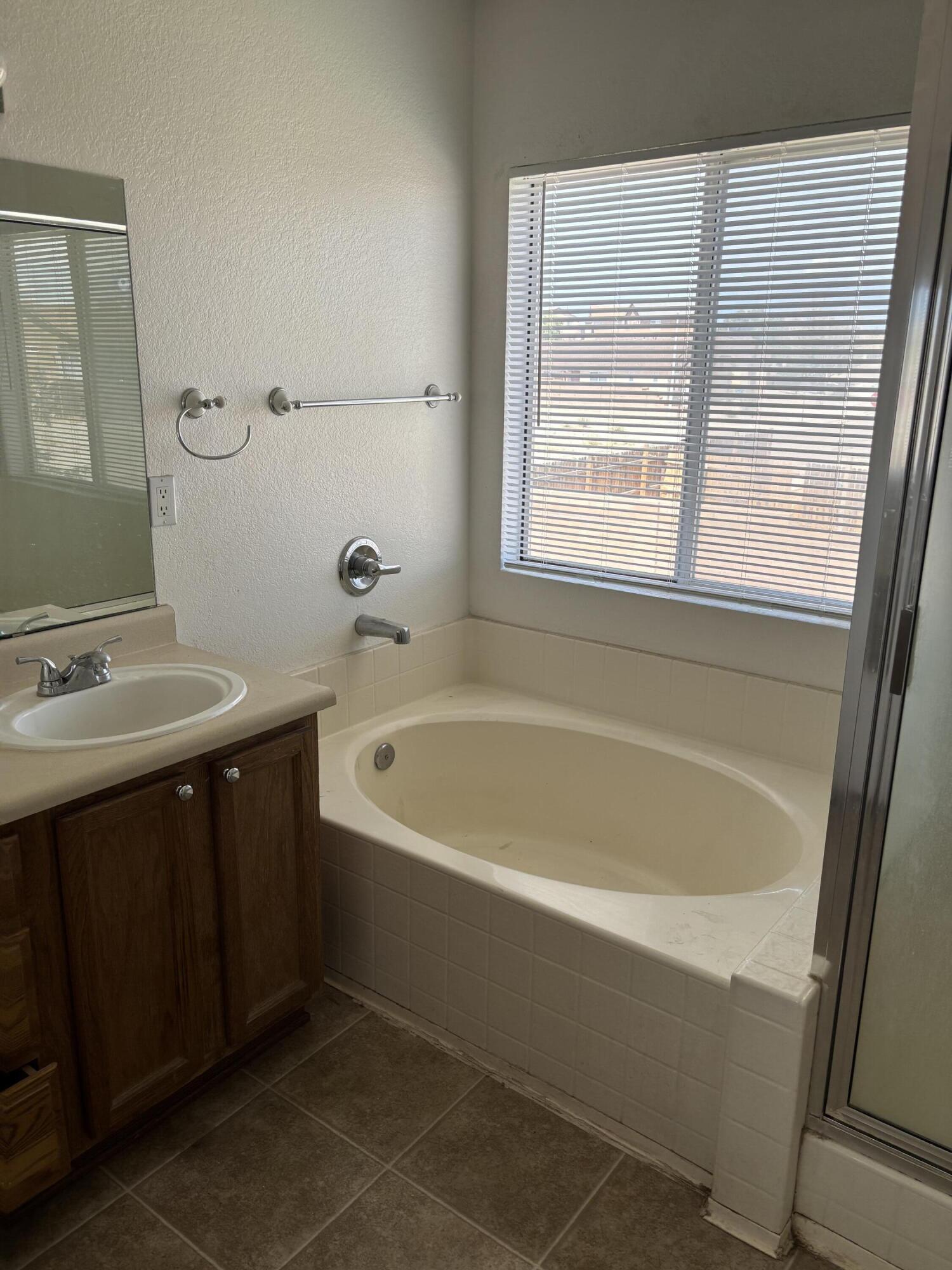 Photo 9 — 7123 Husky Drive NE