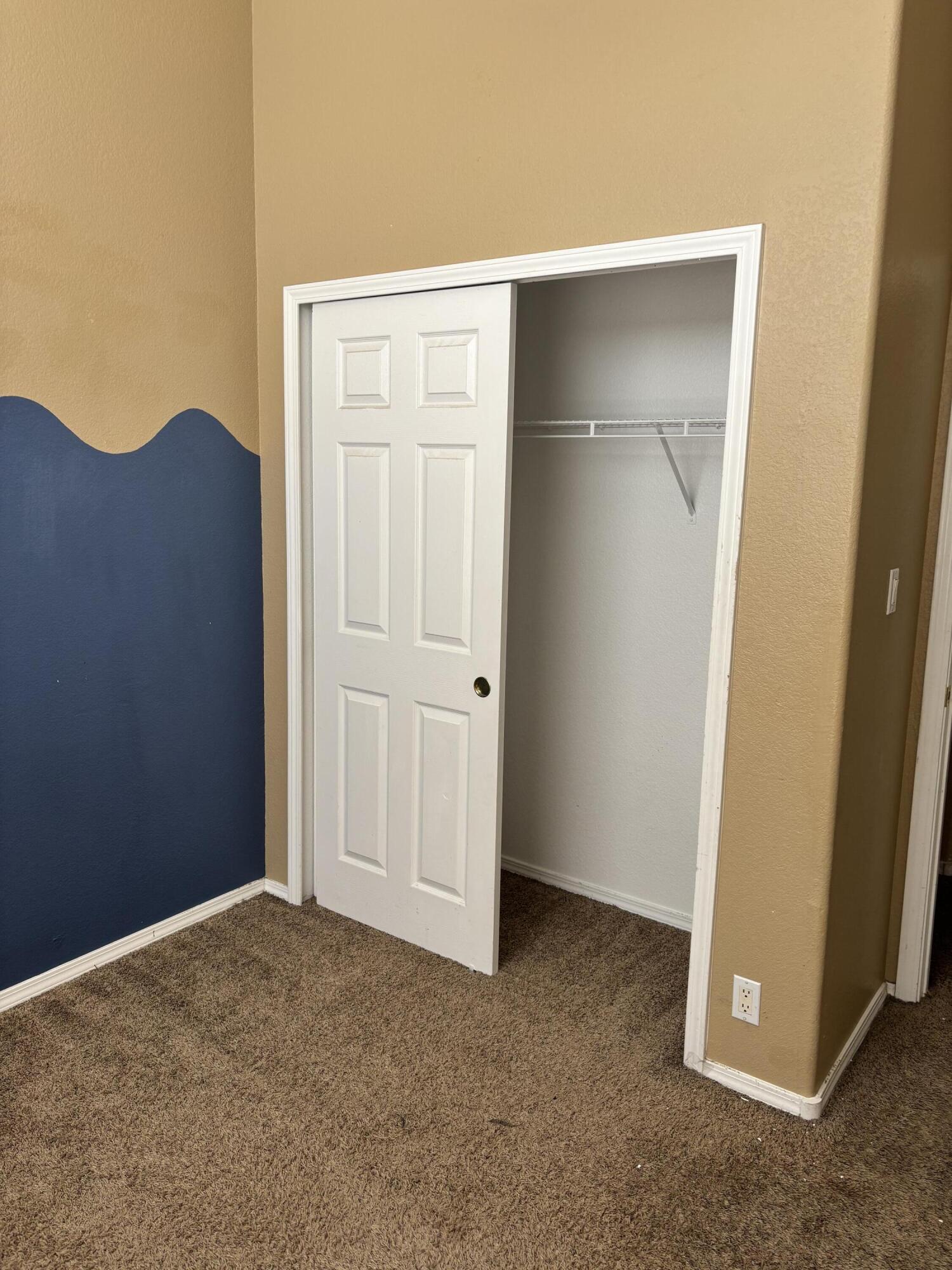 Photo 4 — 7123 Husky Drive NE