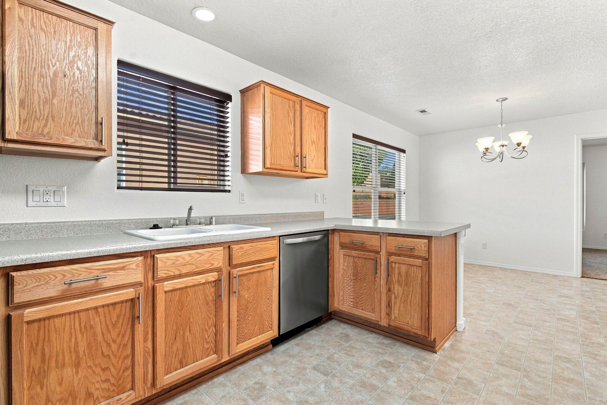 Photo 10 — 11705 Blue Ribbon Road SE