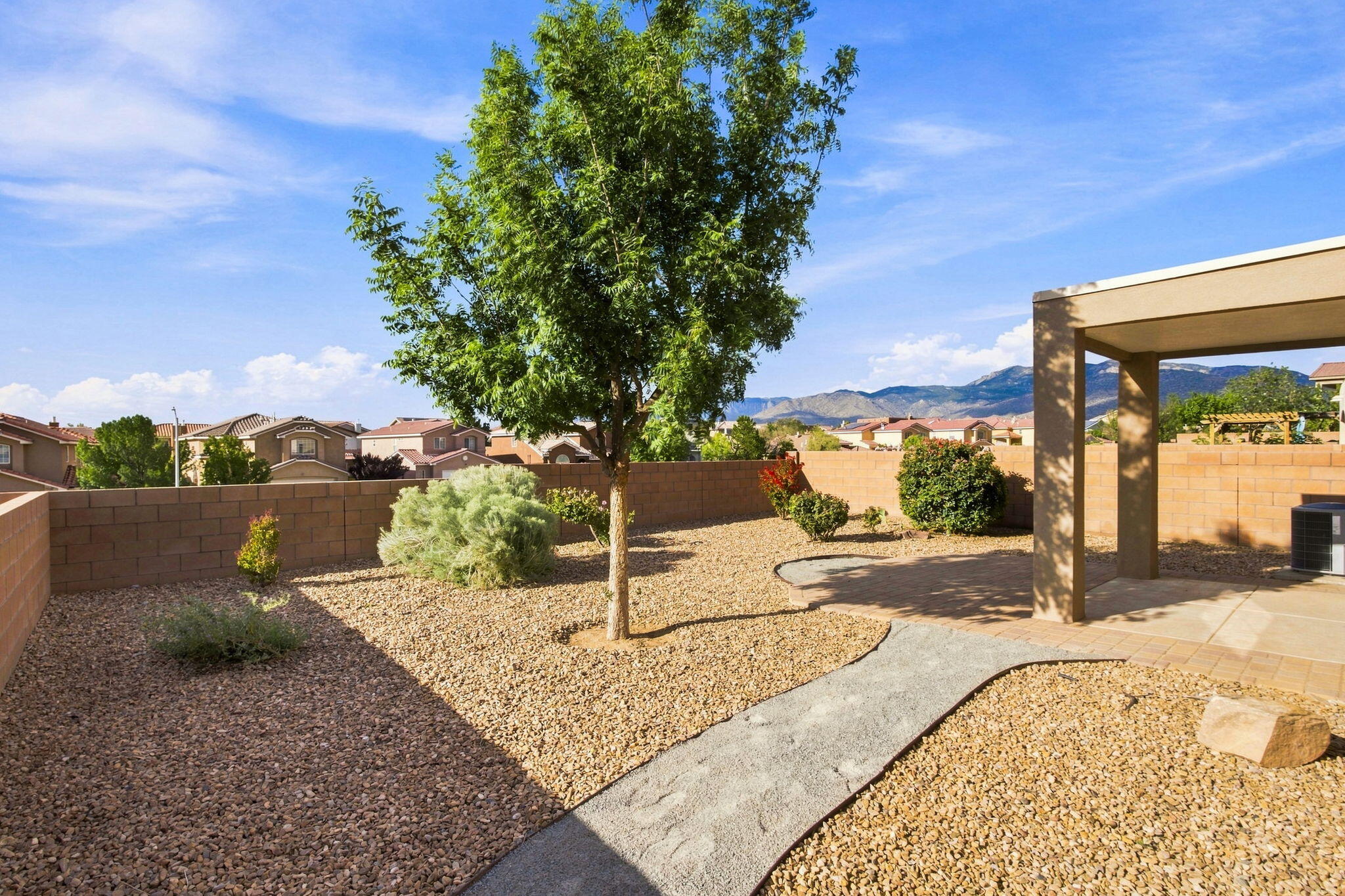 Photo 5 — 11705 Blue Ribbon Road SE