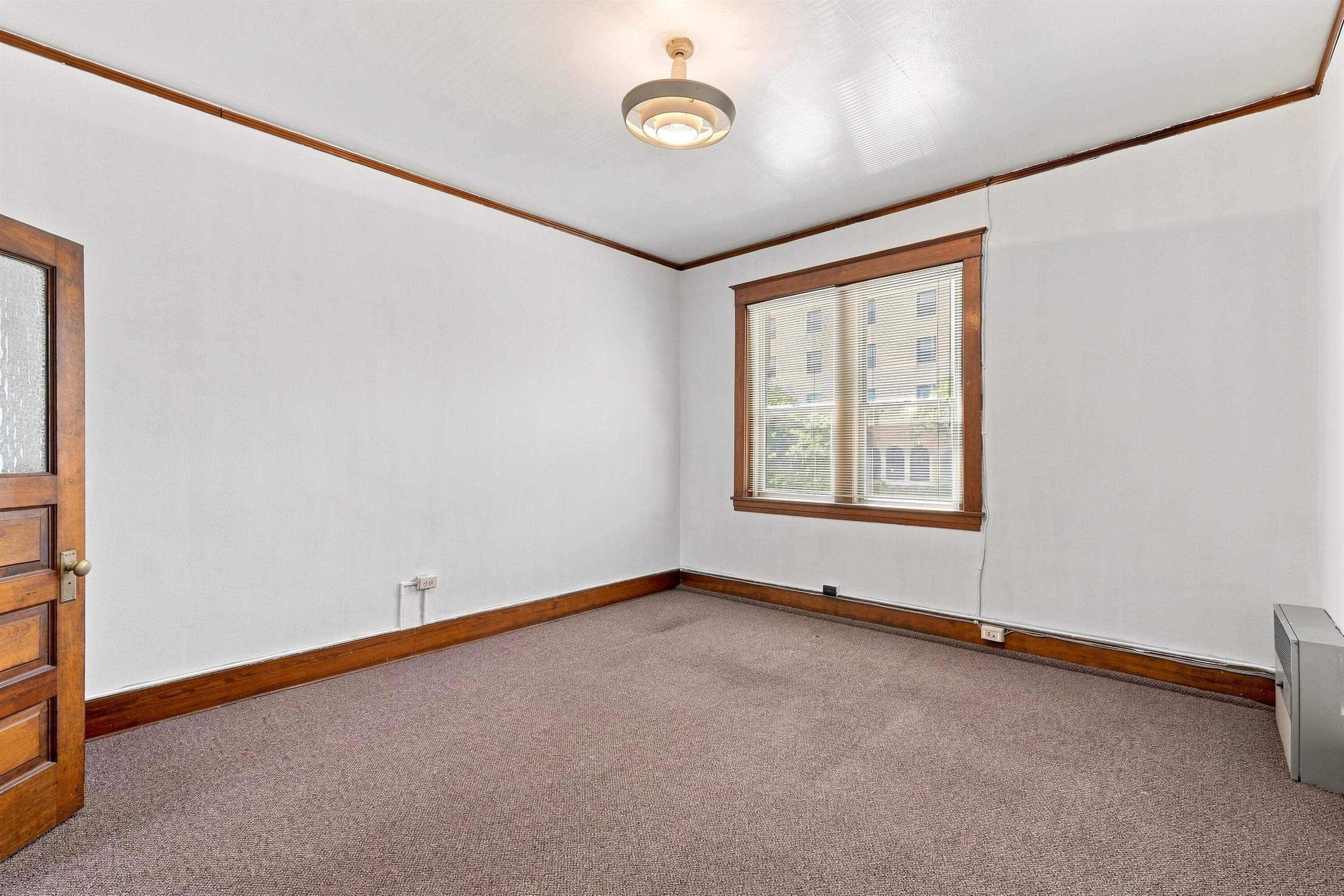 Photo 18 — 140-144 S 2nd Street
