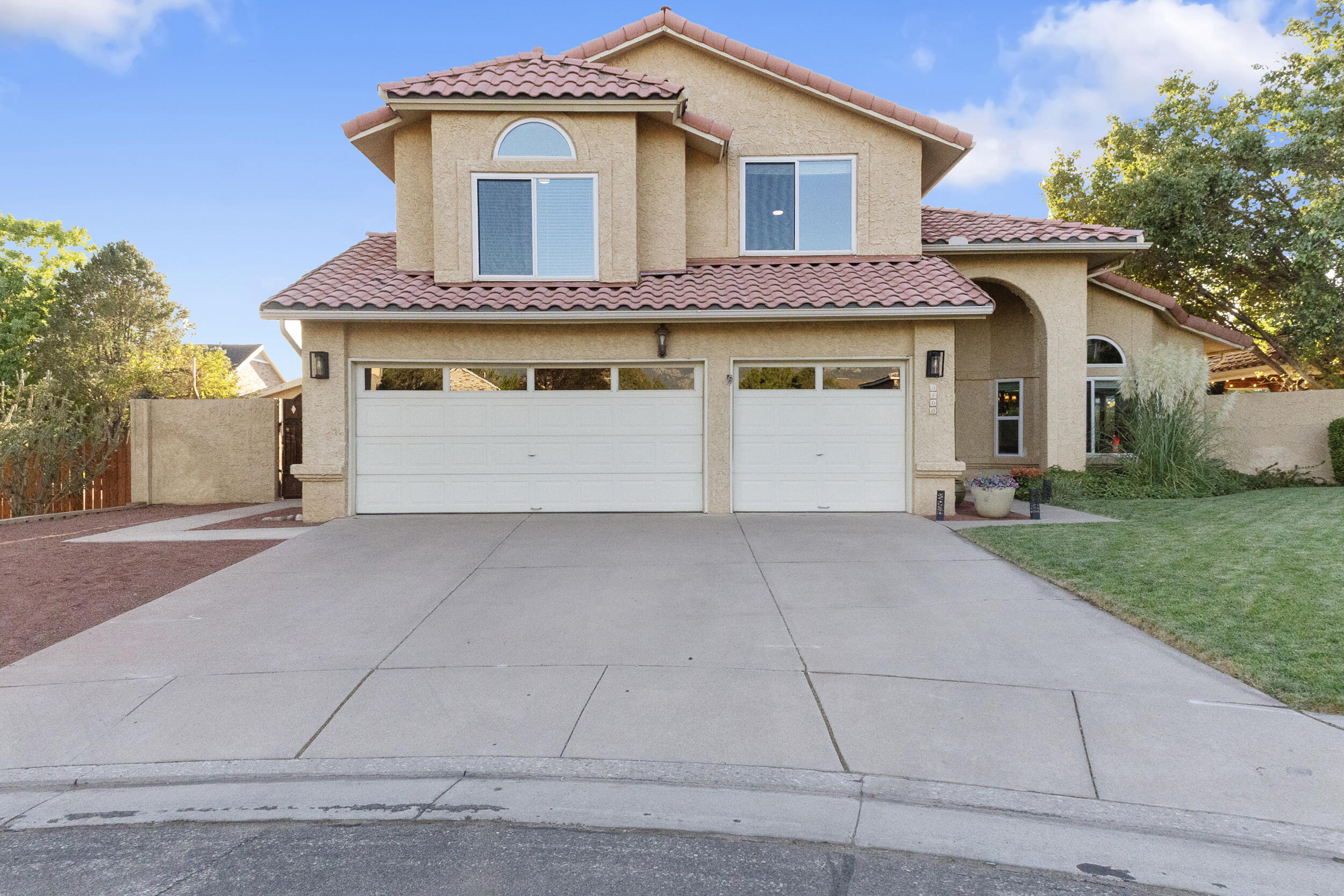 Photo 18 — 9400 Allande Road NE