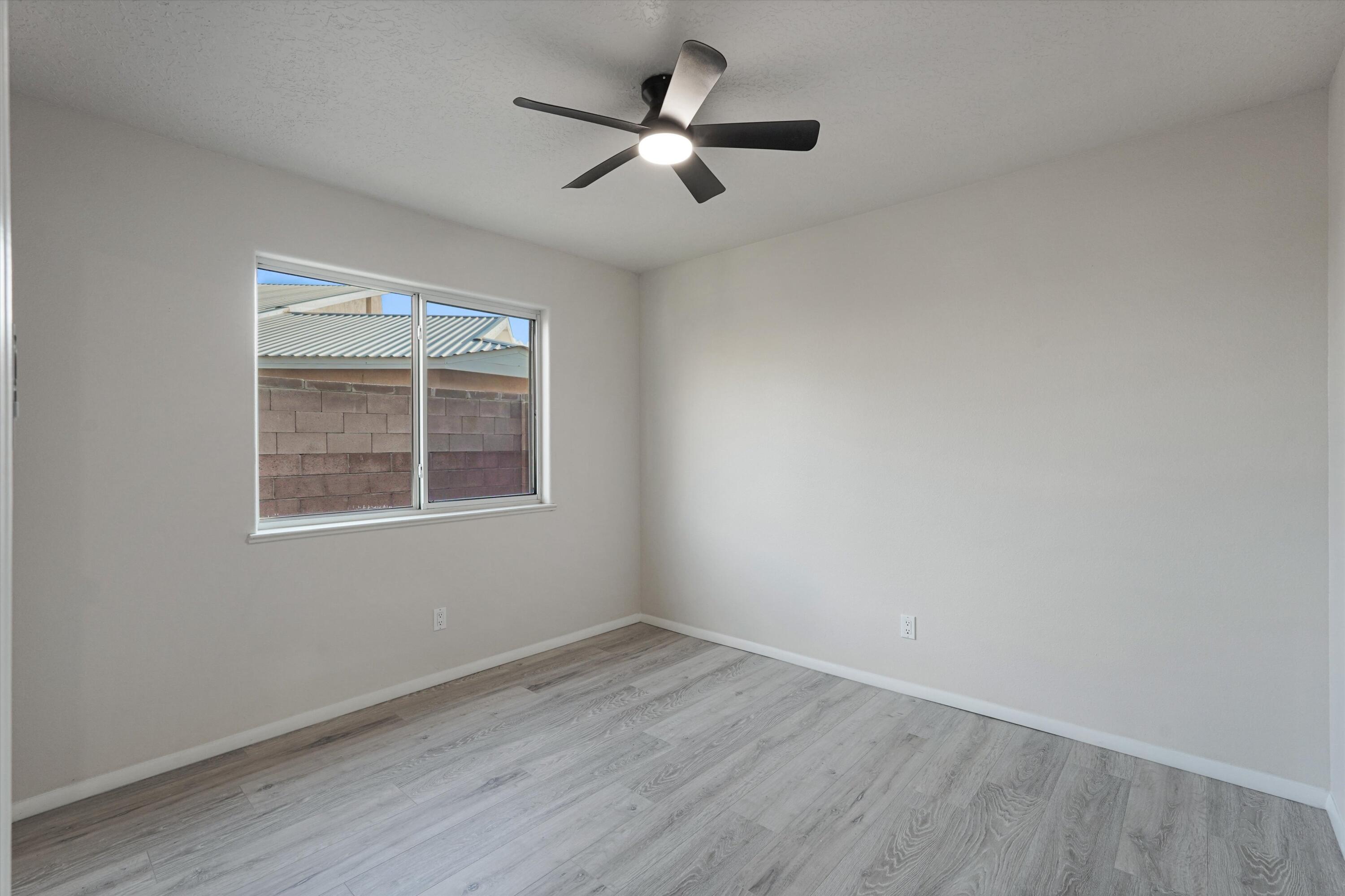 Photo 7 — 323 Pinon Creek Road SE