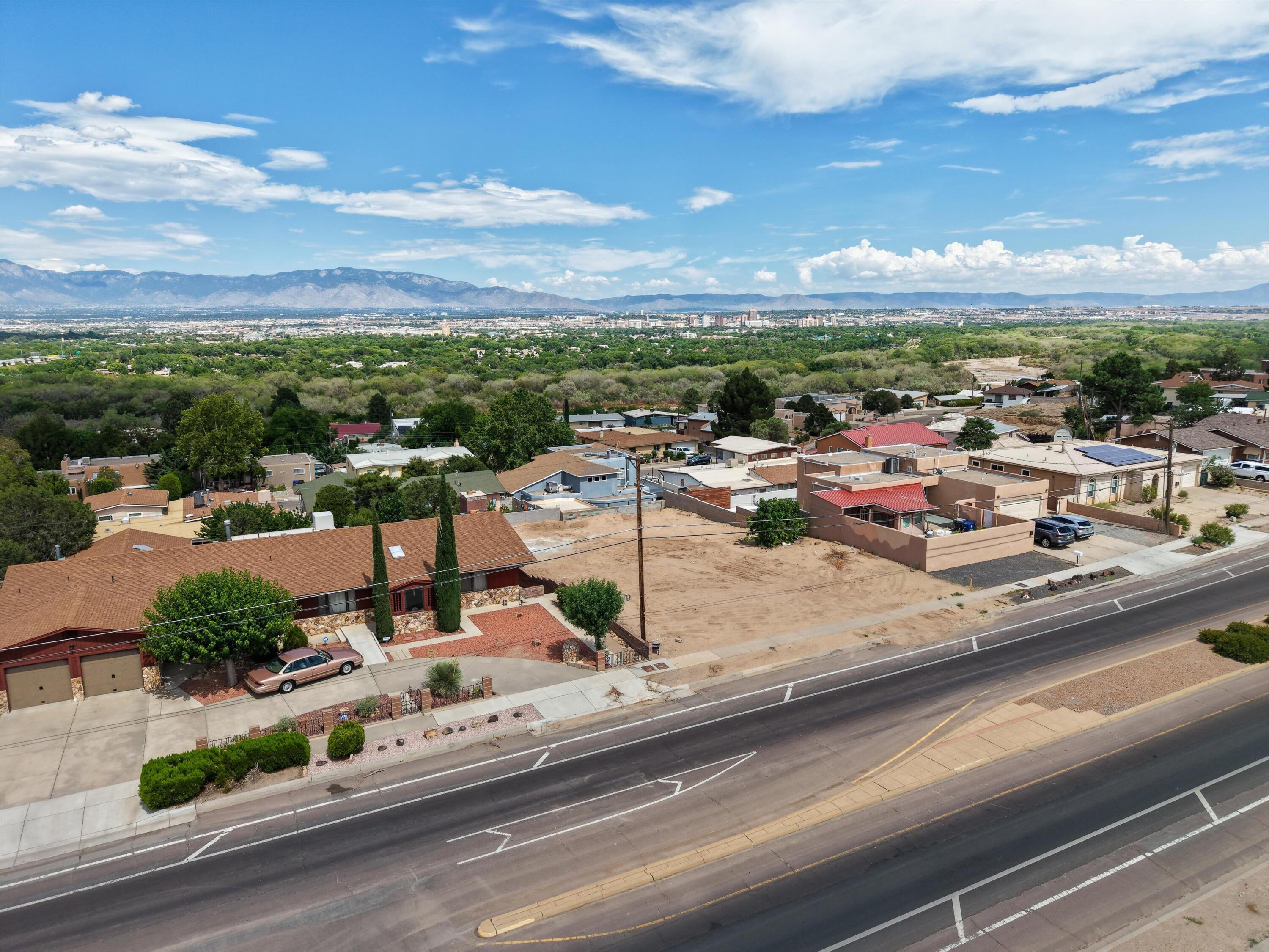 Photo 10 — 1412 Atrisco Drive NW
