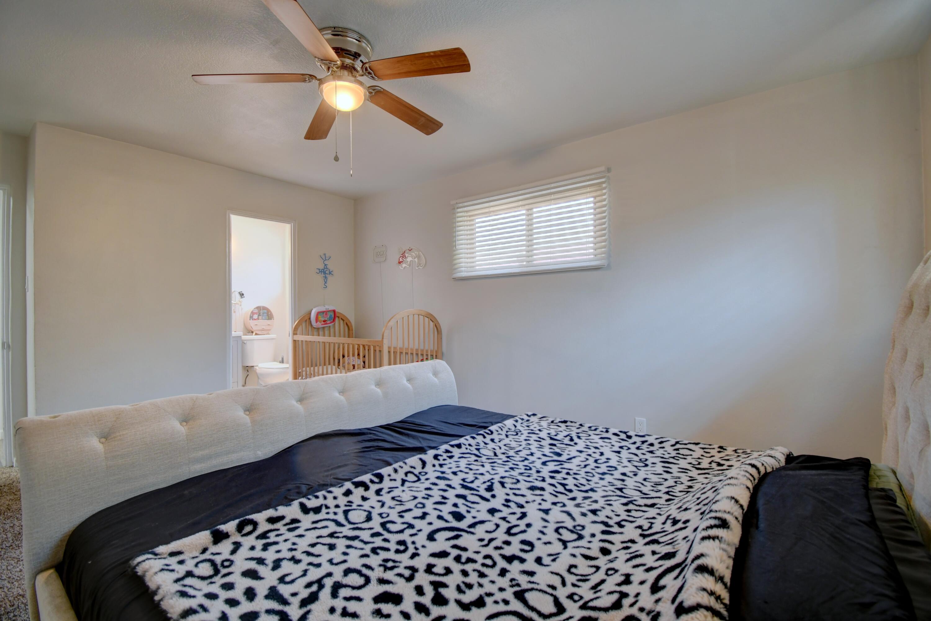 Photo 9 — 705 Truman Street NE