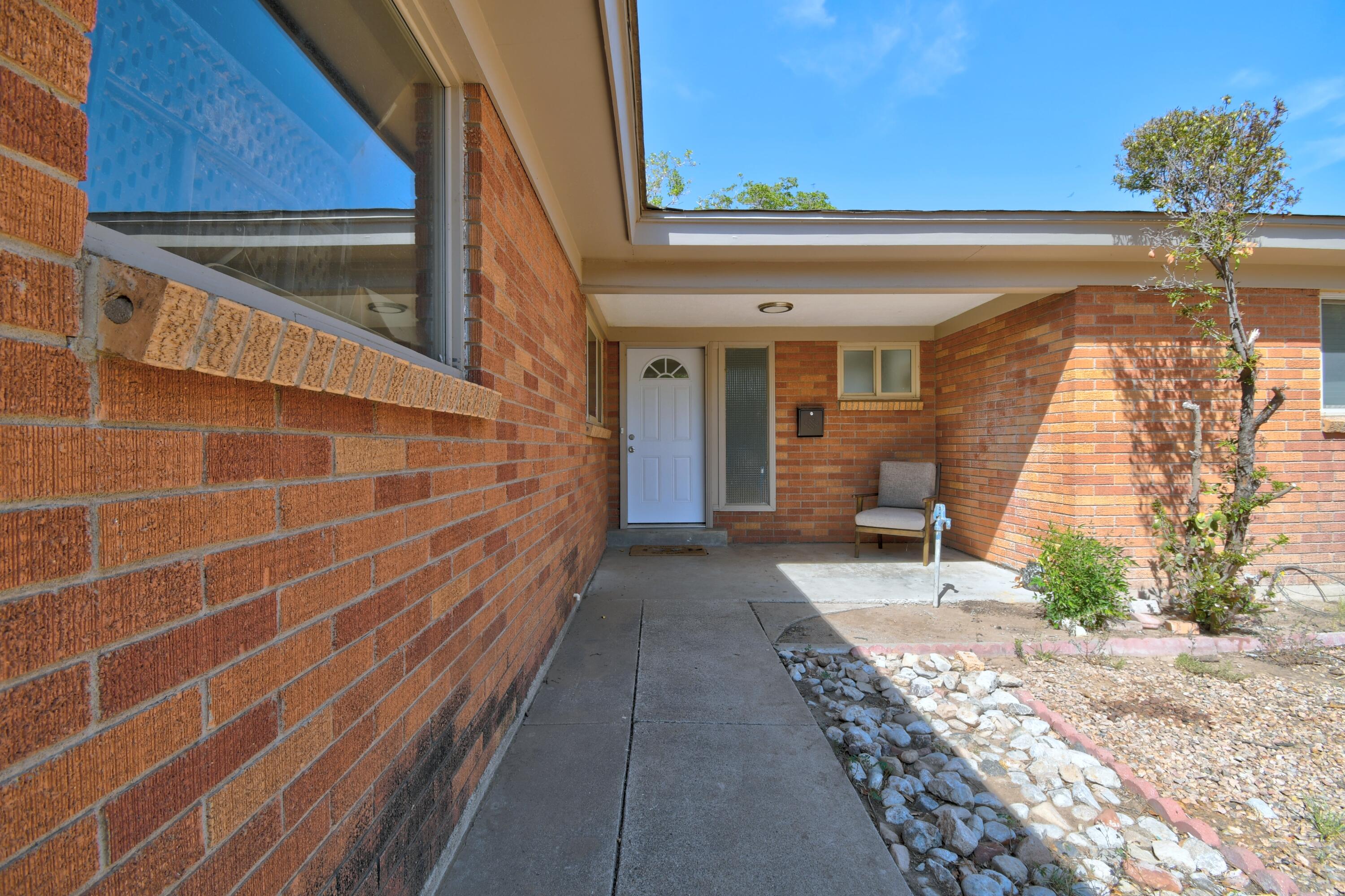 Photo 19 — 705 Truman Street NE