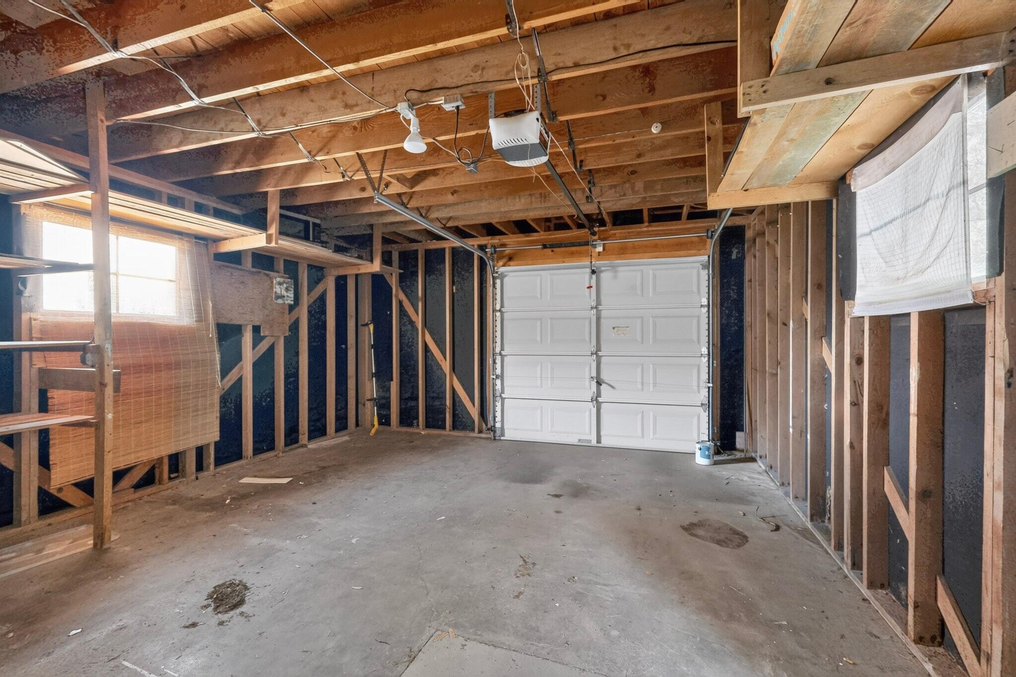 Photo 12 — 334 Chula Vista Place NE