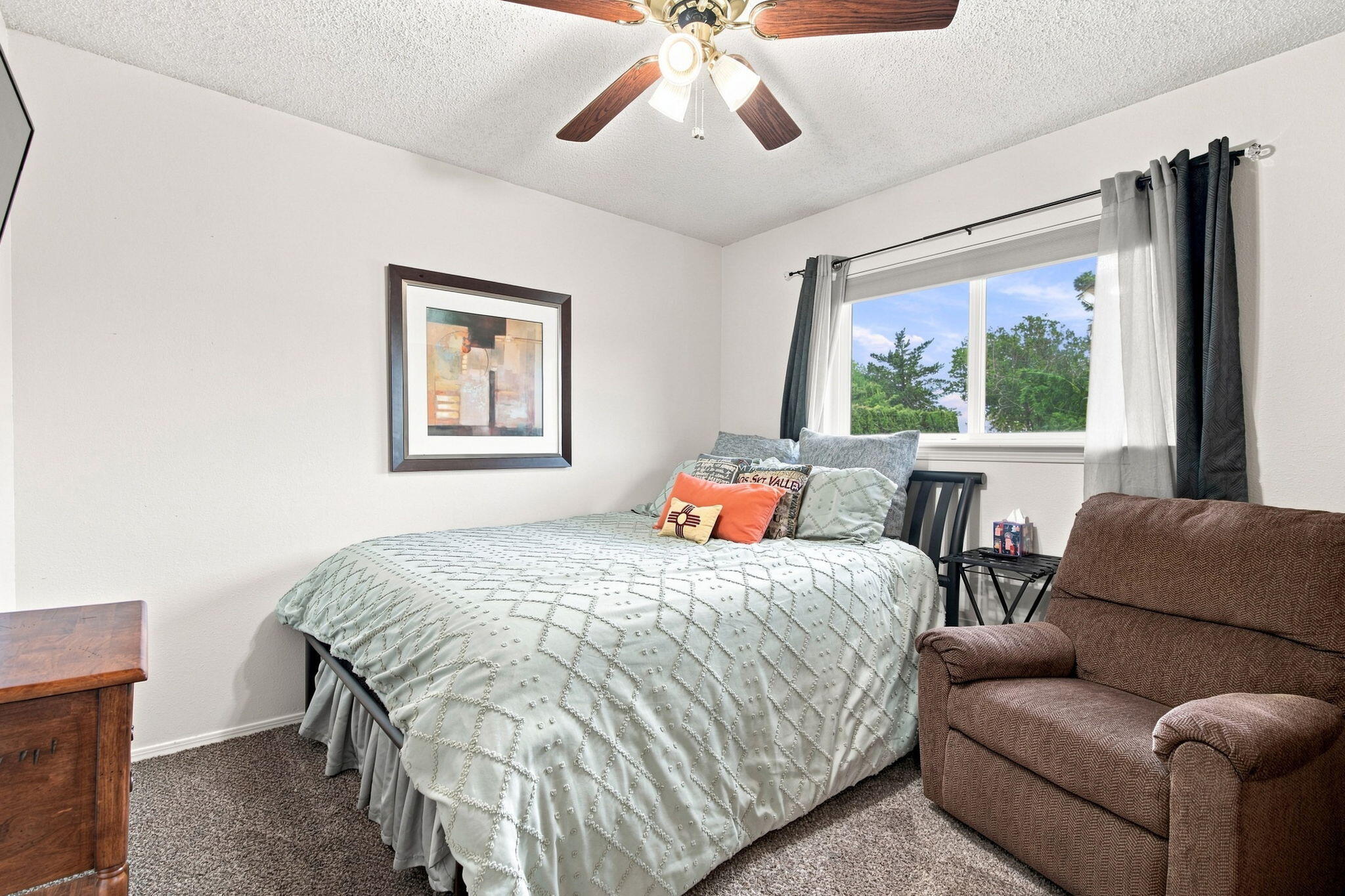 Photo 15 — 12312 Woodland Avenue NE
