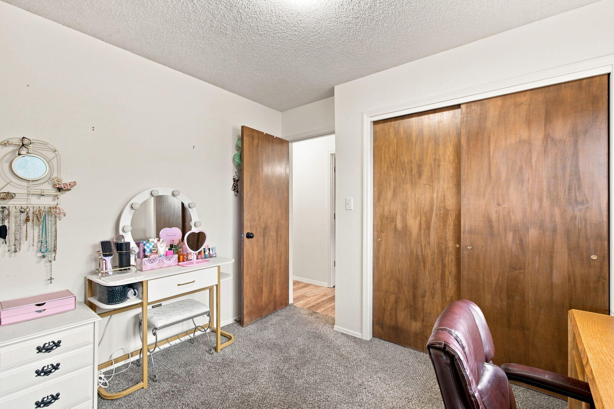 Photo 13 — 12312 Woodland Avenue NE