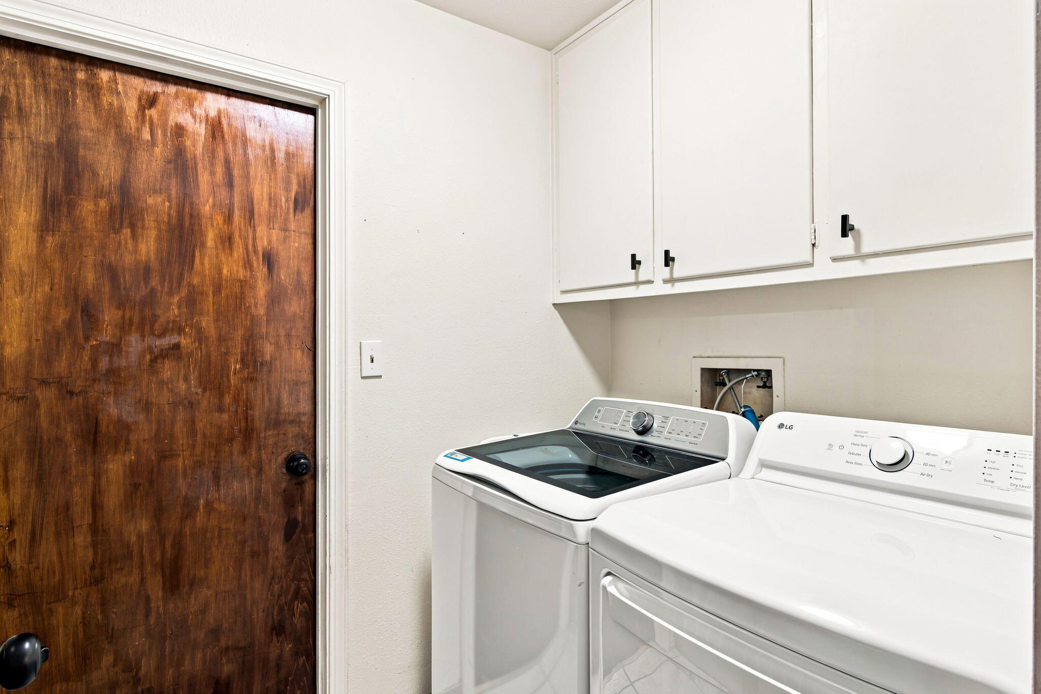 Photo 10 — 12312 Woodland Avenue NE
