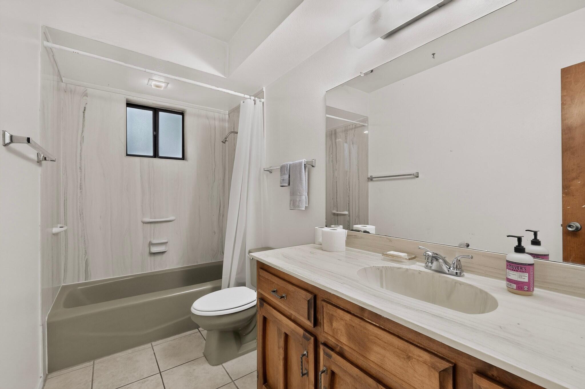 Photo 2 — 5006 Justin Drive NW