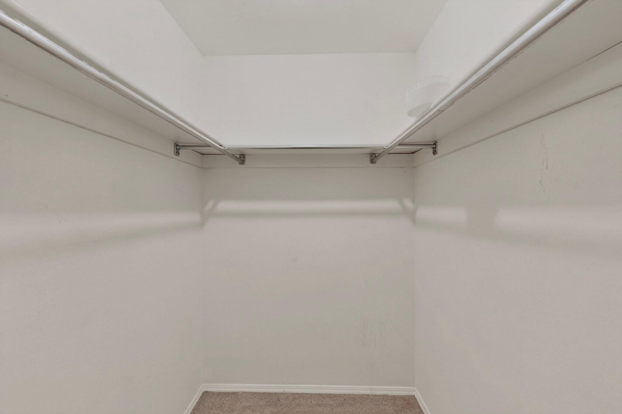 Photo 8 — 5006 Justin Drive NW