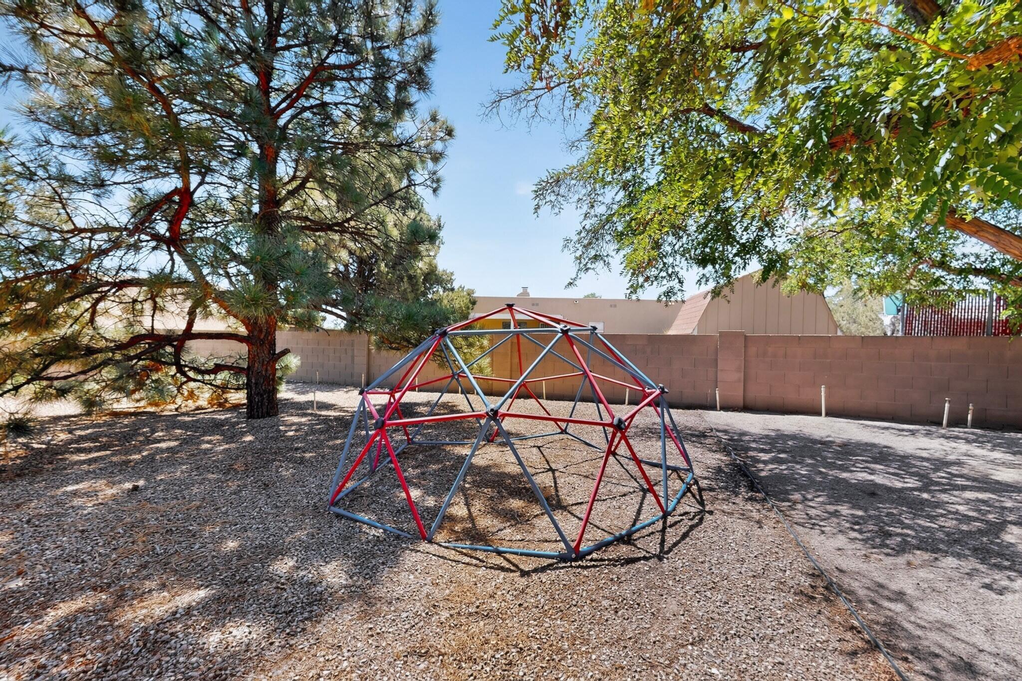Photo 18 — 5006 Justin Drive NW