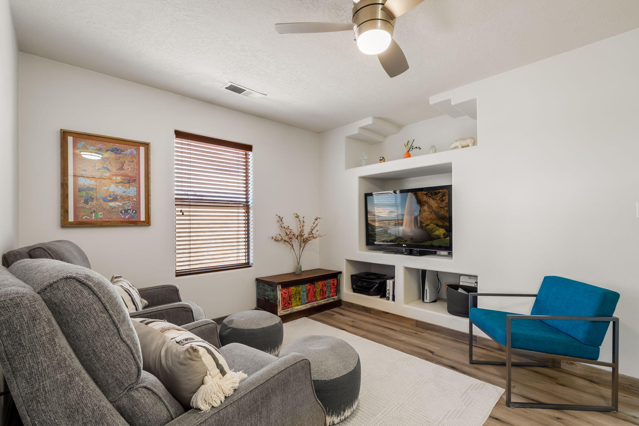 Photo 13 — 10512 Rosefinch Drive NW
