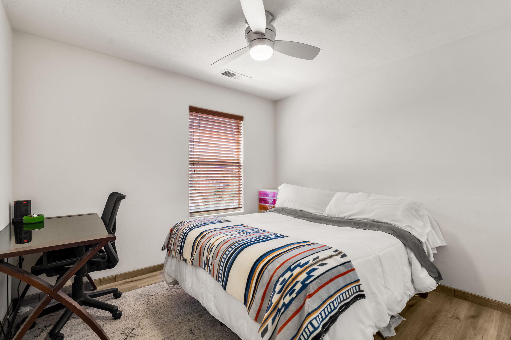 Photo 14 — 10512 Rosefinch Drive NW