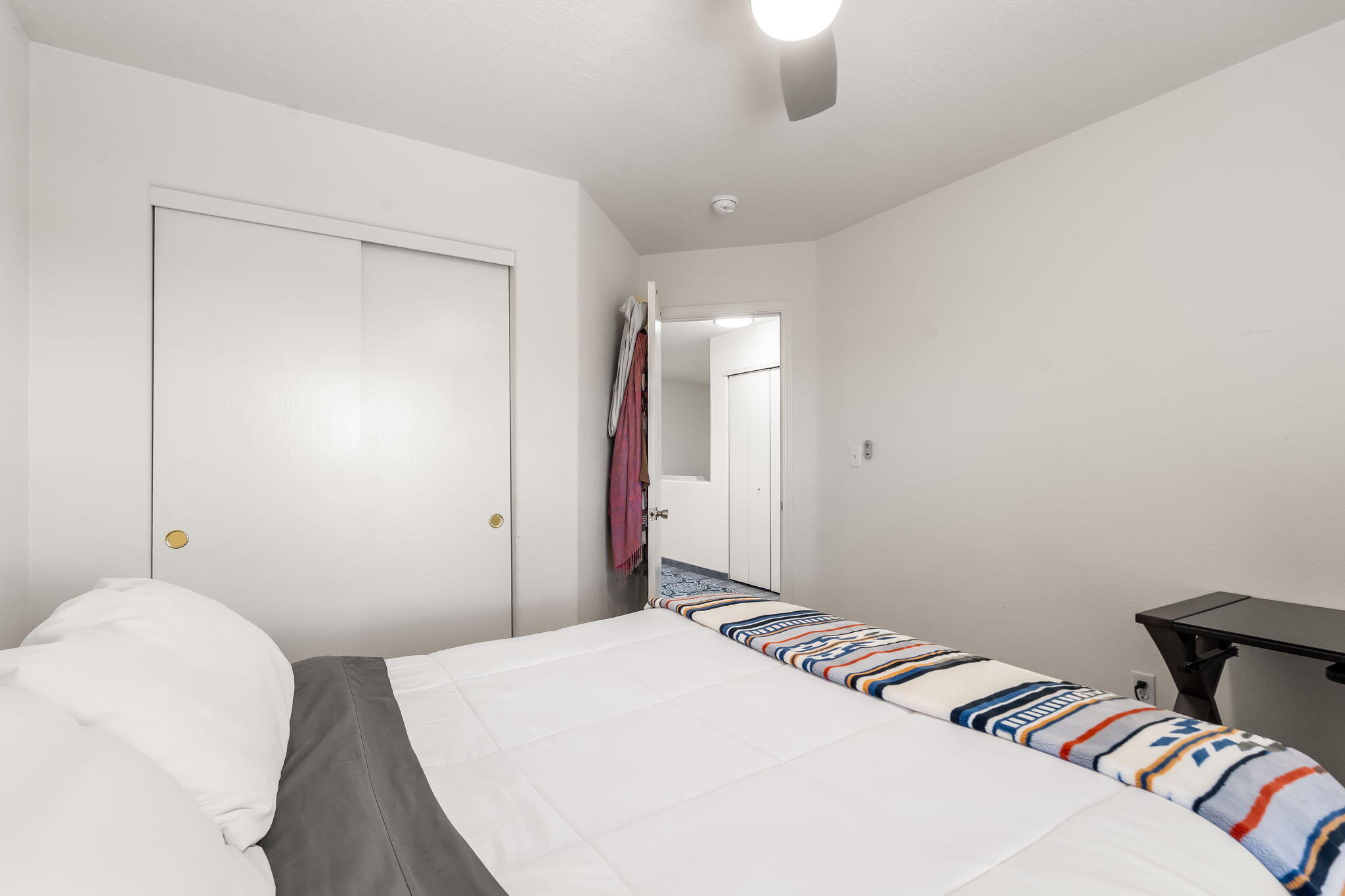 Photo 15 — 10512 Rosefinch Drive NW
