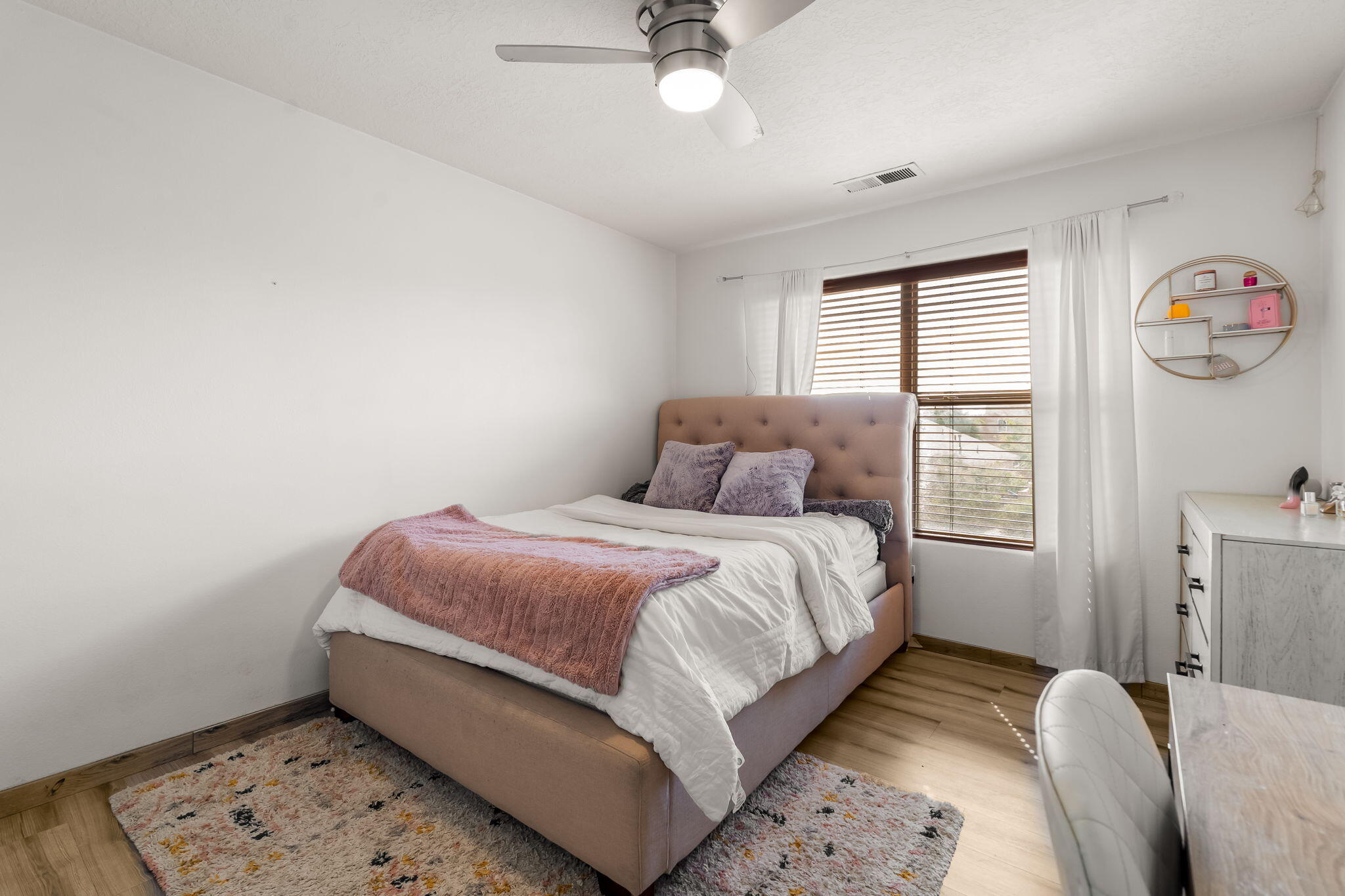 Photo 16 — 10512 Rosefinch Drive NW