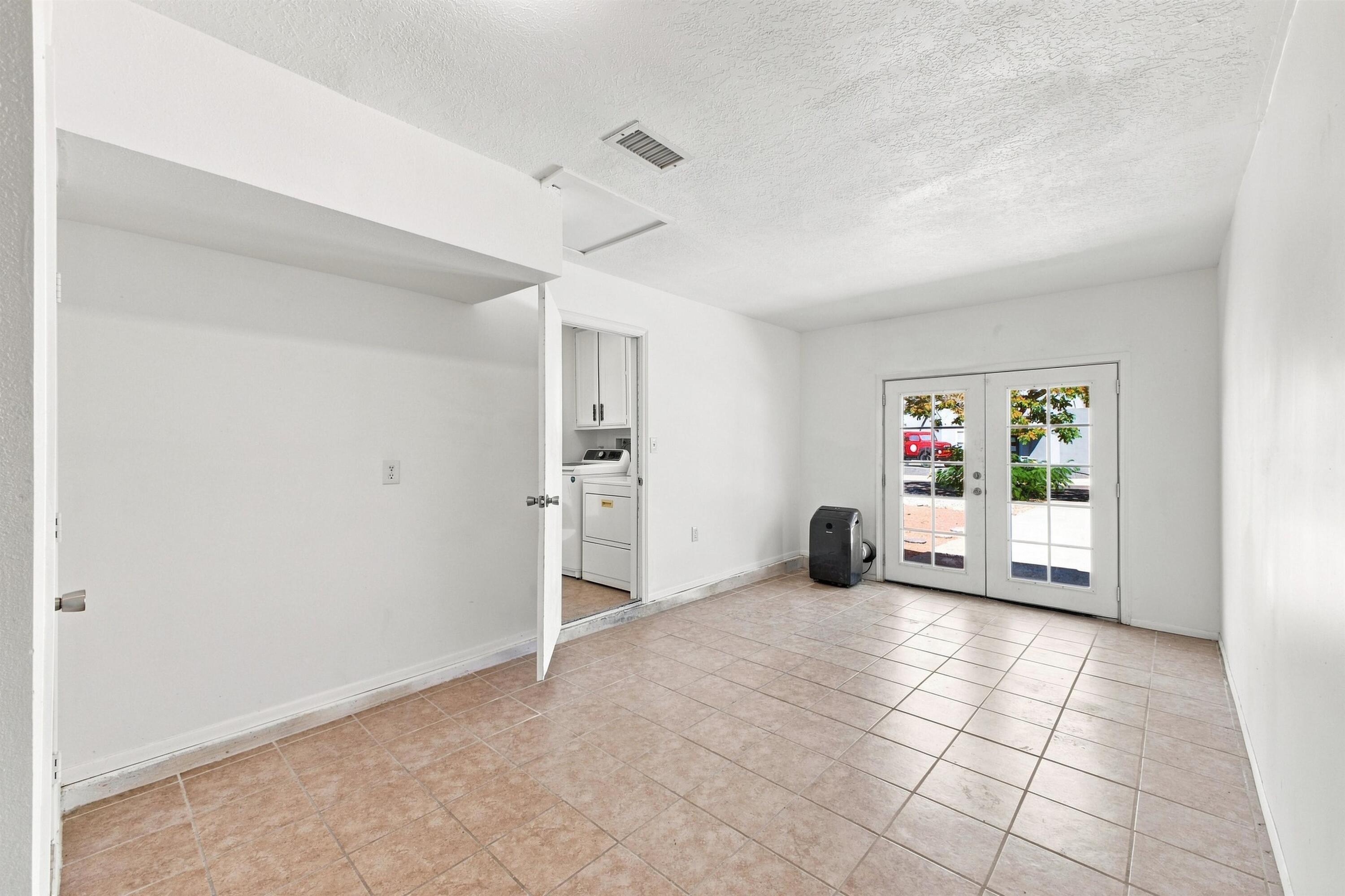 Photo 7 — 7312 Arvada Avenue NE