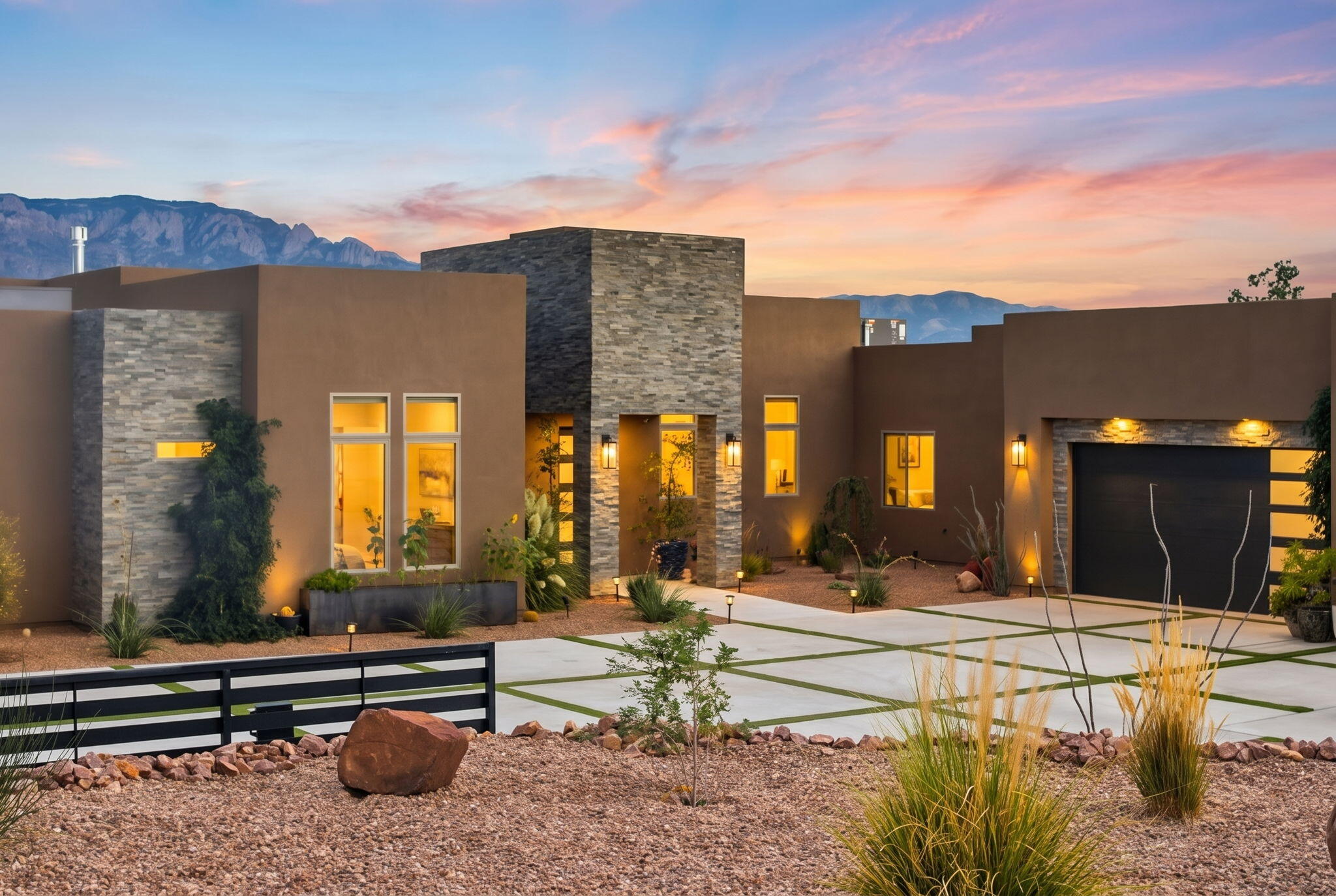 95 Todos Juntos Road, Corrales, NM 87048