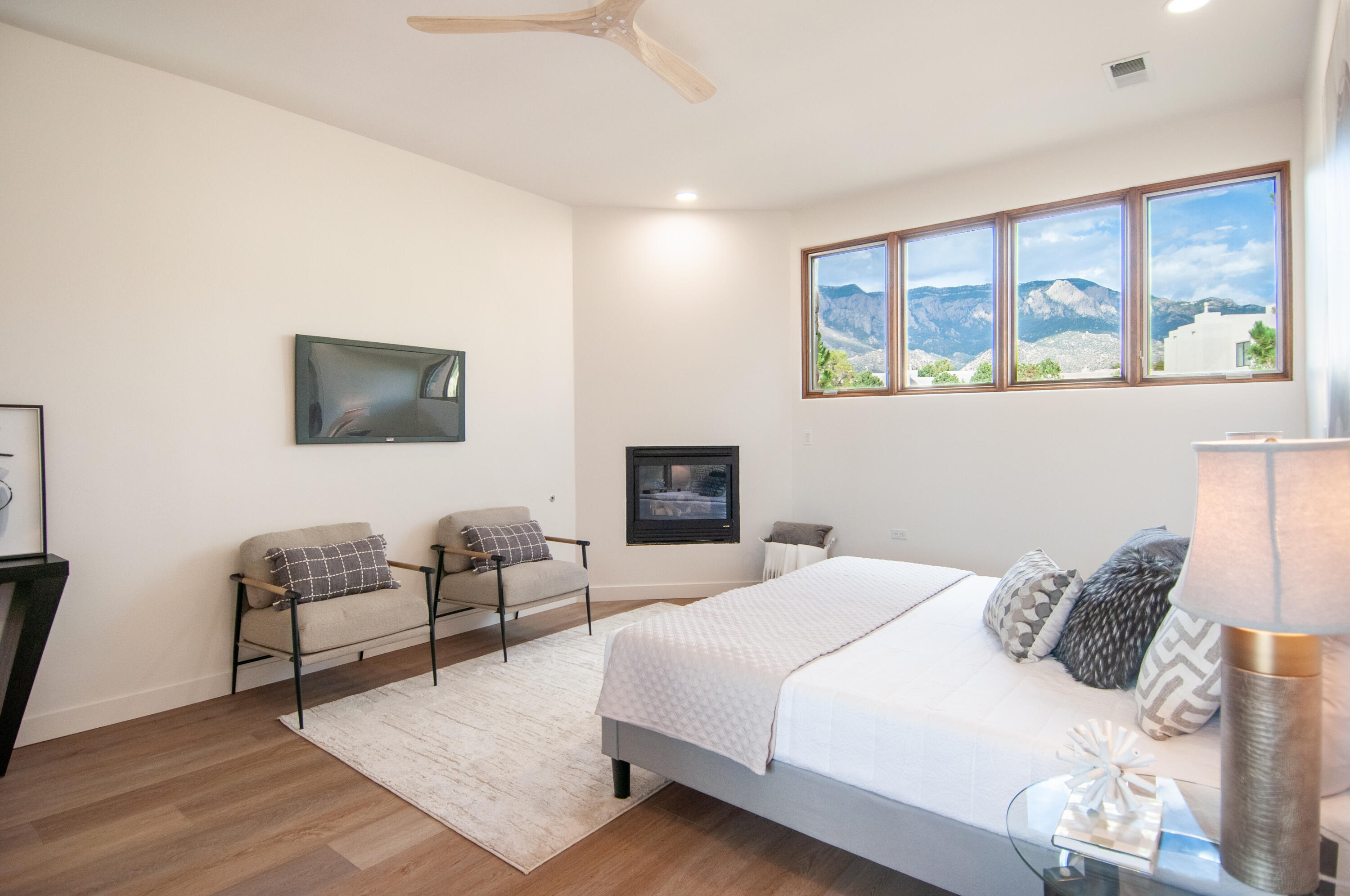 Photo 7 — 6805 Pino Arroyo Court NE