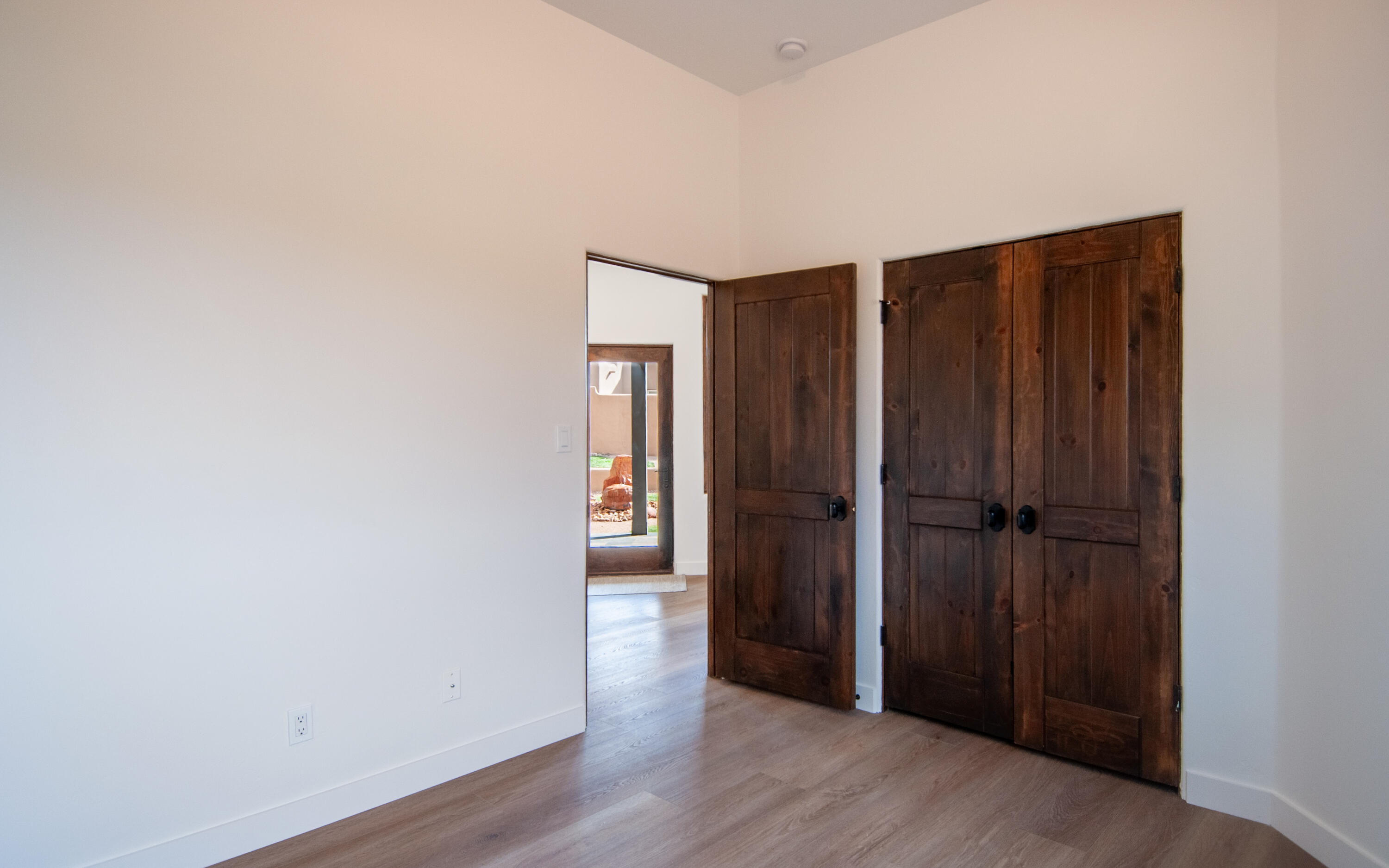 Photo 15 — 6805 Pino Arroyo Court NE