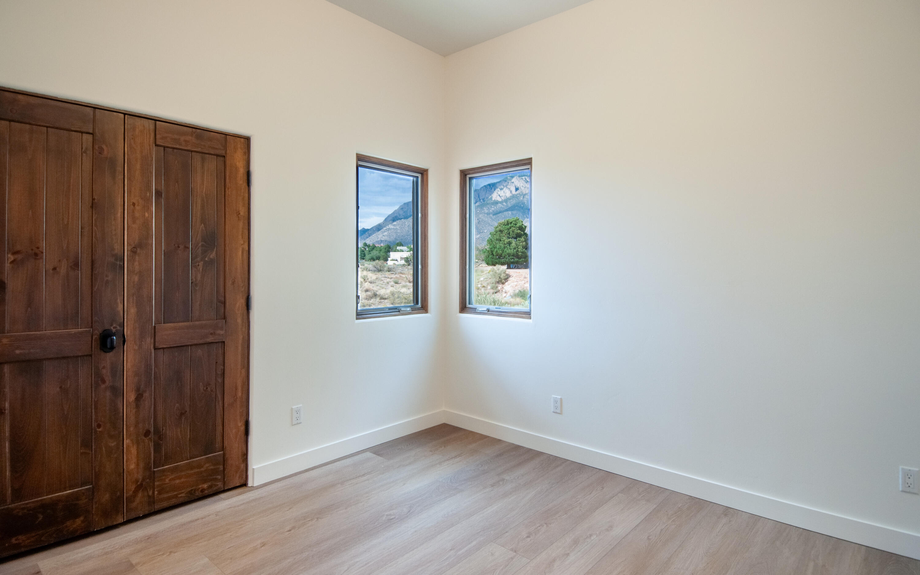 Photo 17 — 6805 Pino Arroyo Court NE