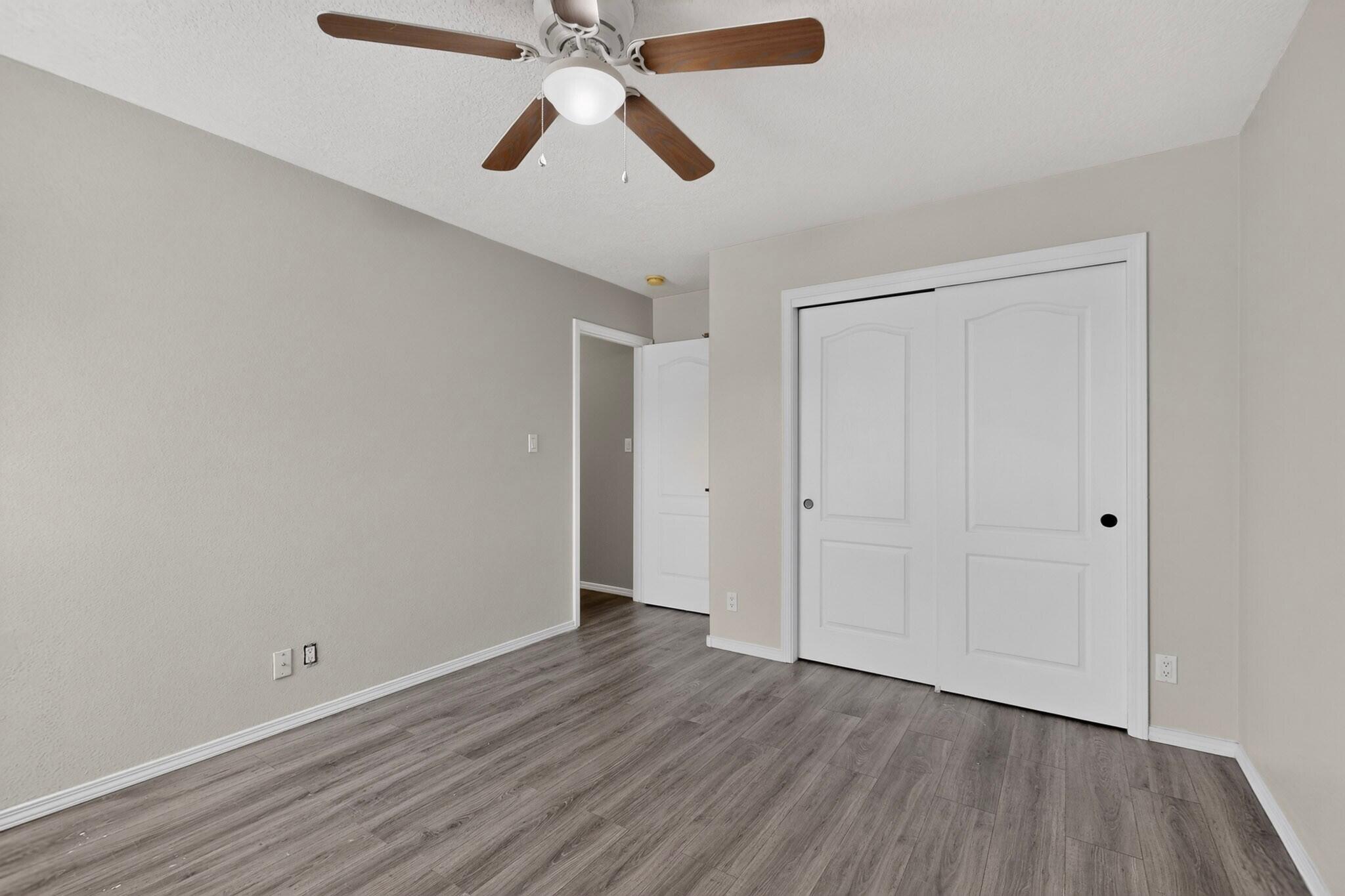 Photo 14 — 7112 Red Hawk Road NE