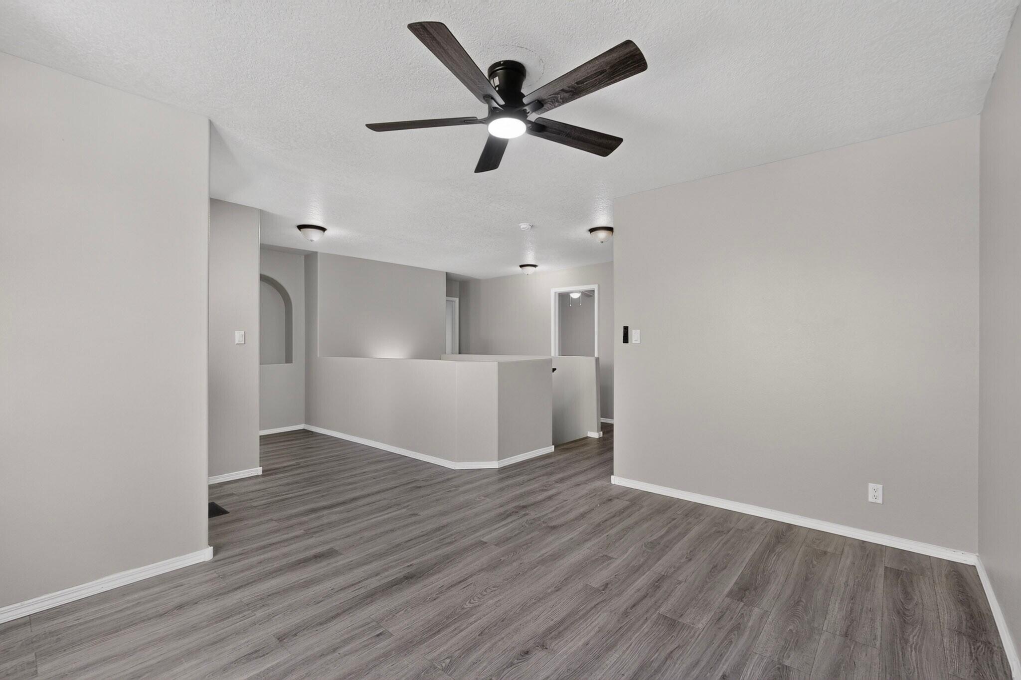 Photo 13 — 7112 Red Hawk Road NE