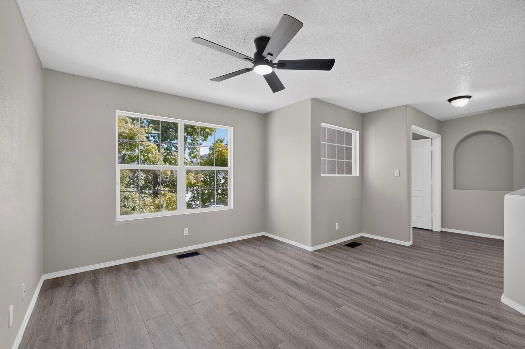 Photo 12 — 7112 Red Hawk Road NE