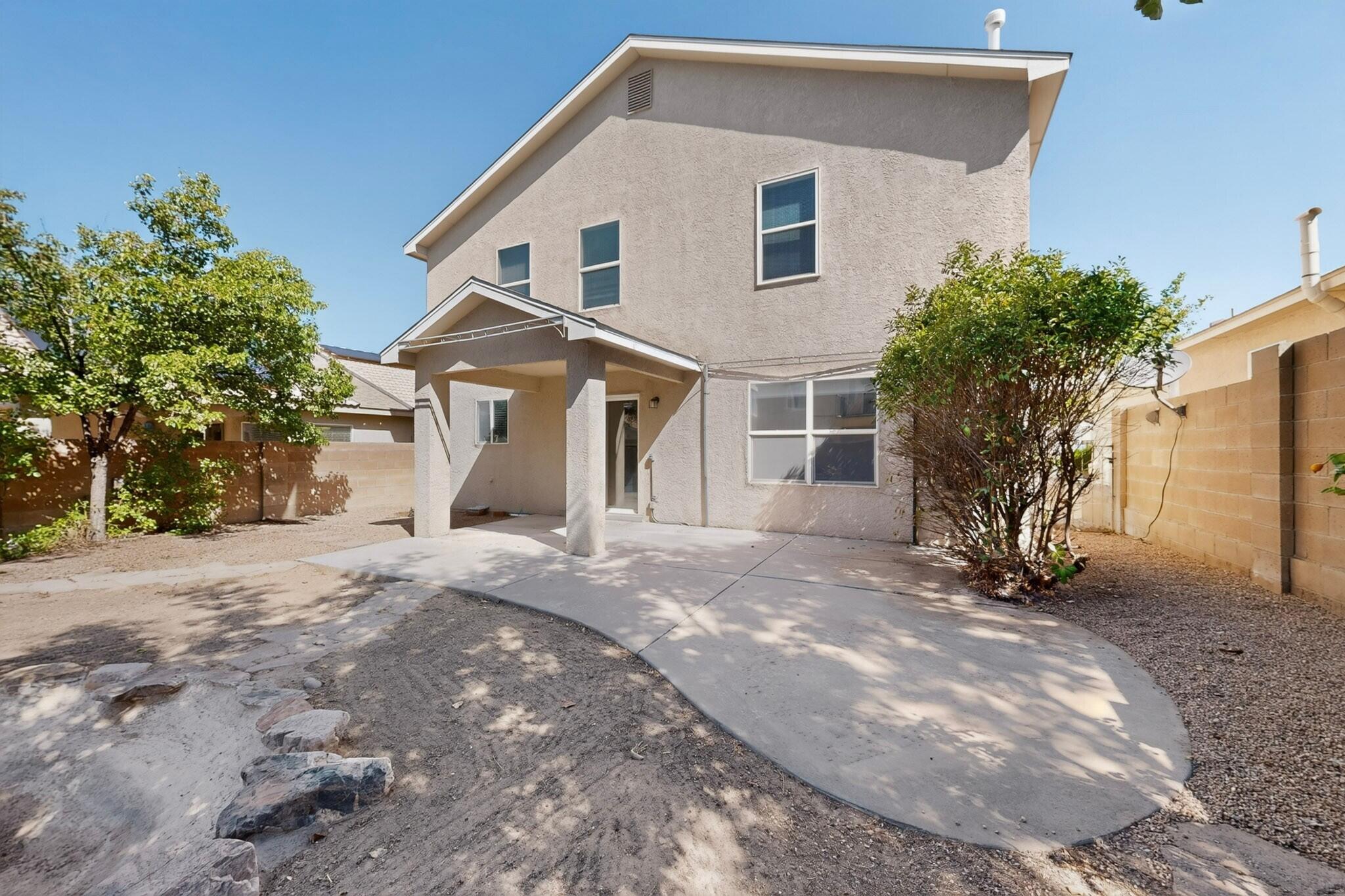 Photo 5 — 7112 Red Hawk Road NE
