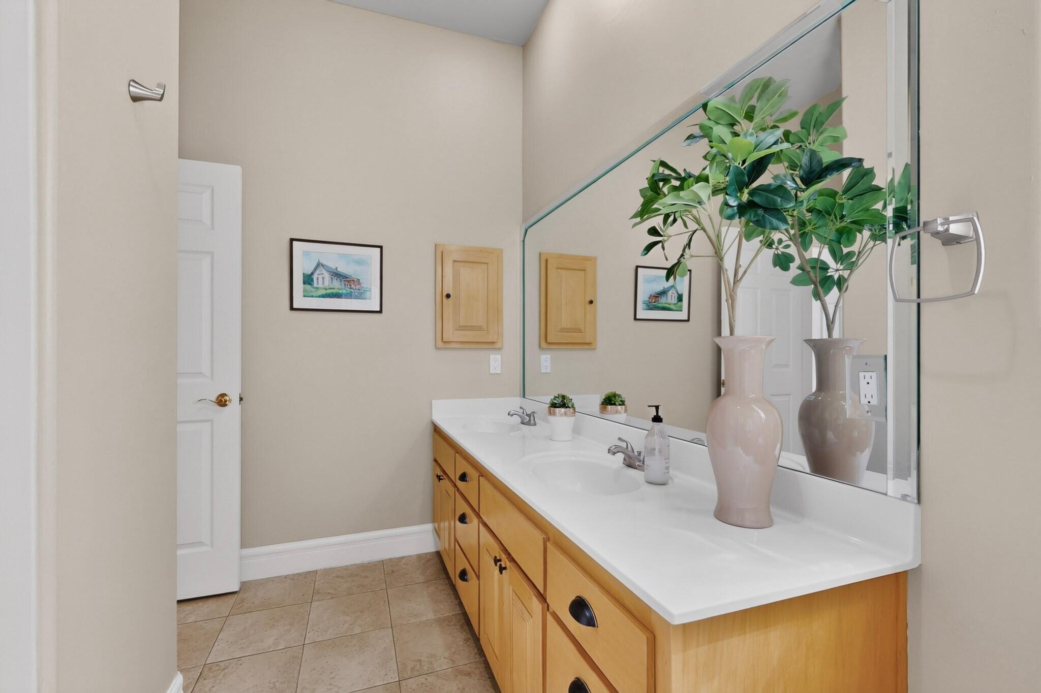 Photo 14 — 6135 Purple Aster Lane NE