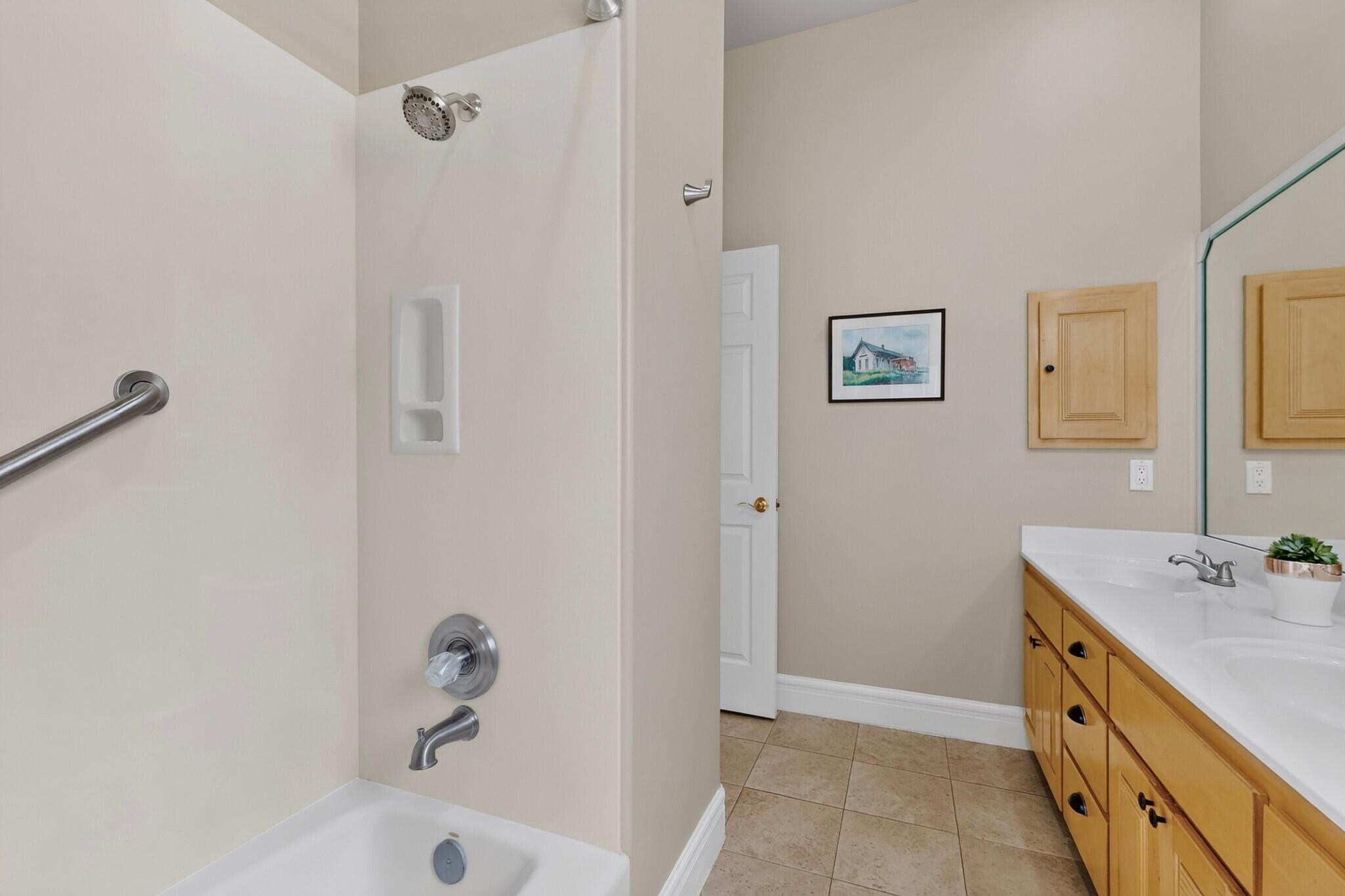 Photo 13 — 6135 Purple Aster Lane NE