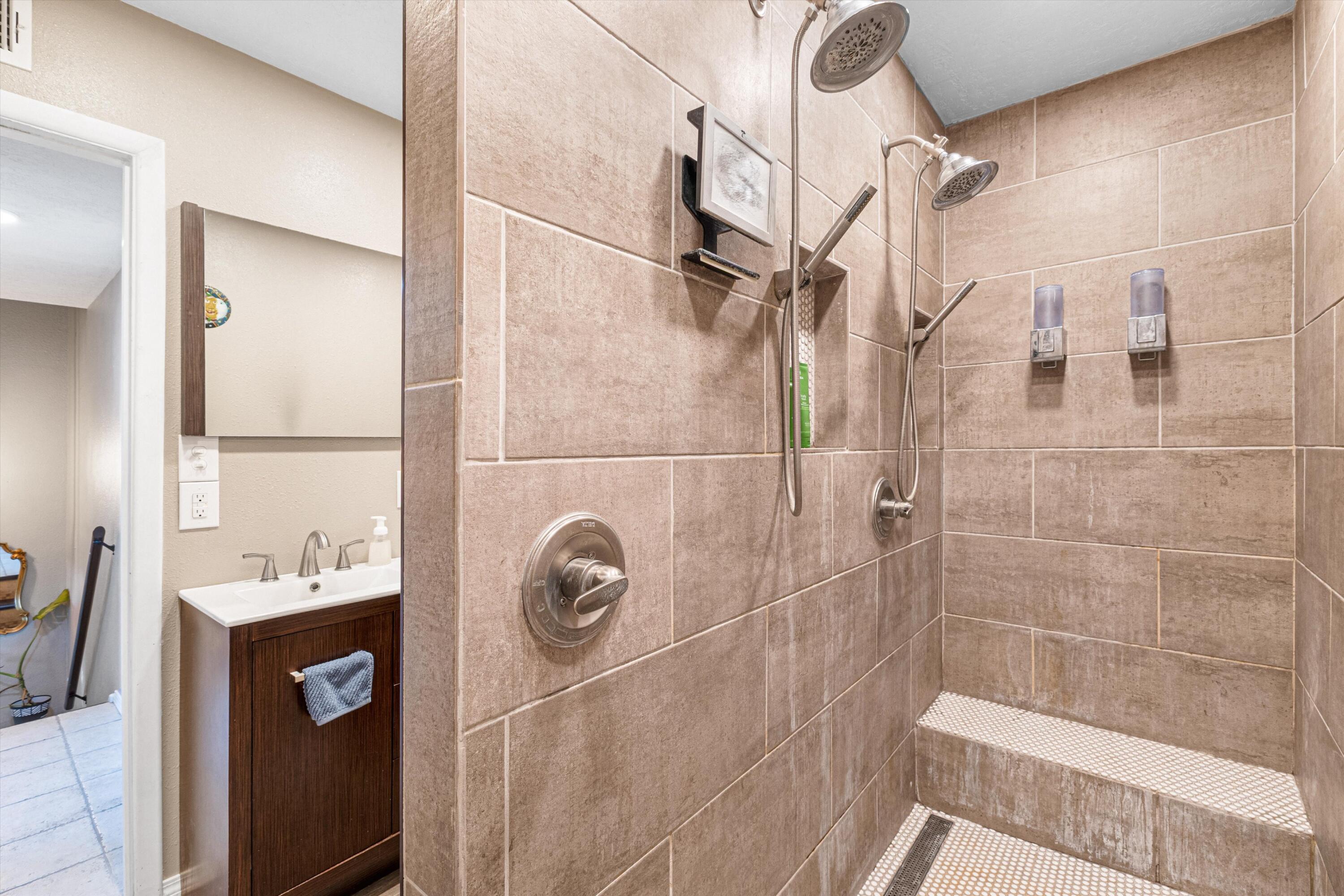 Photo 16 — 6009 Calle Nueve NW