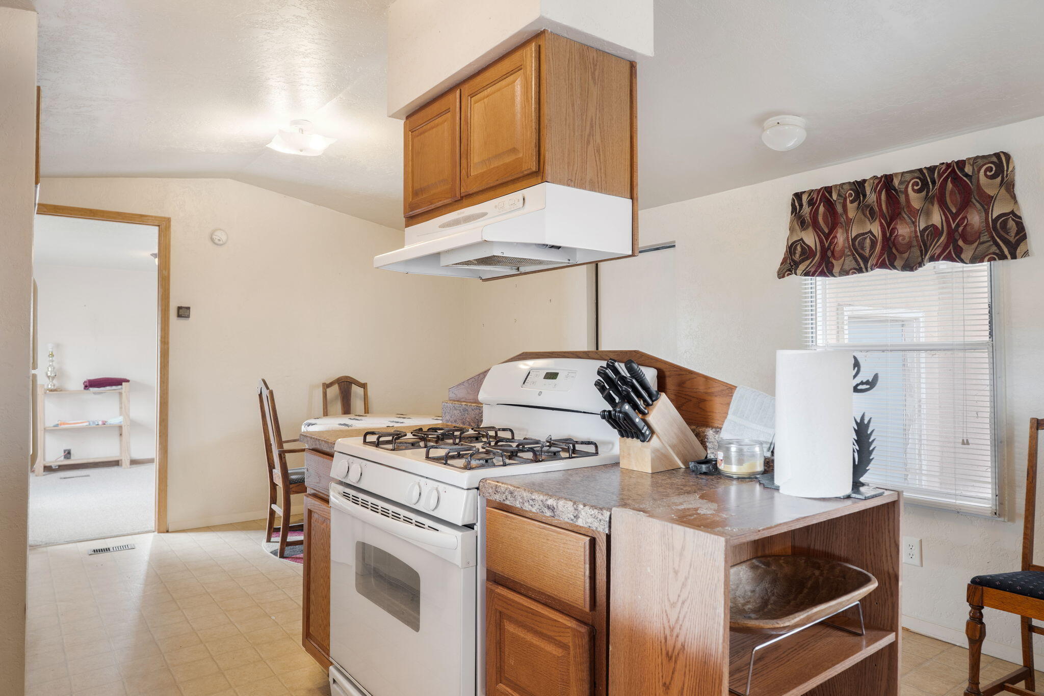 Photo 12 — 75 Greer Road