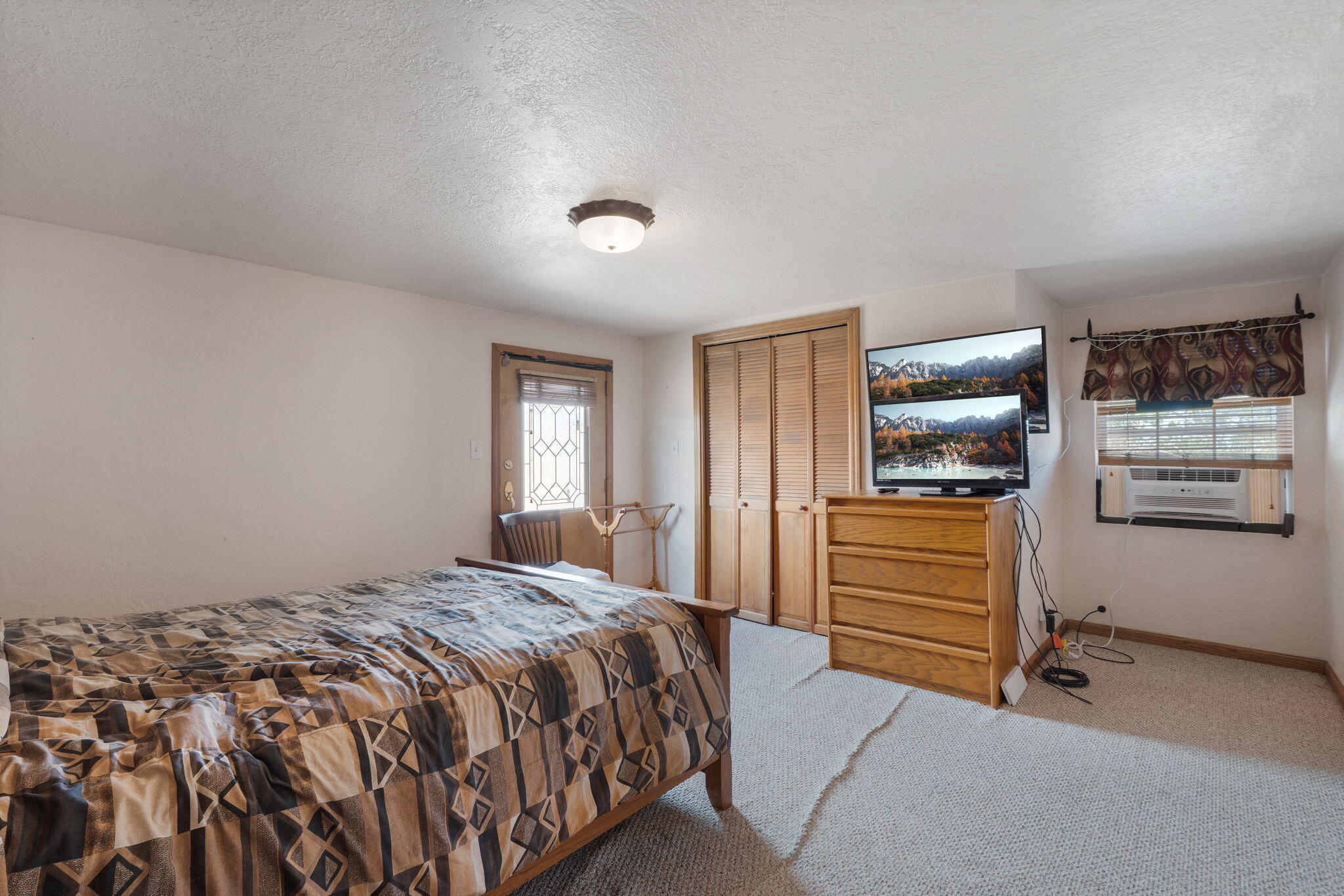 Photo 4 — 75 Greer Road