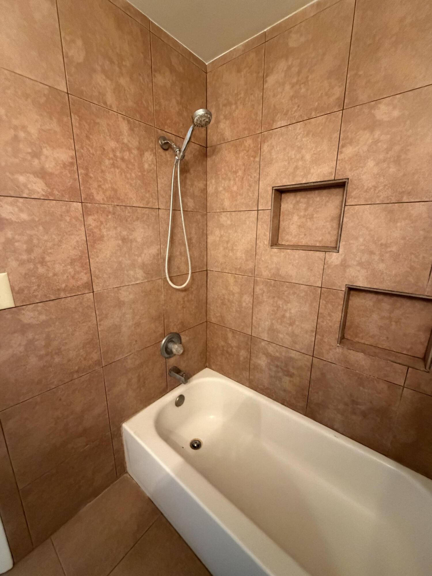 Photo 14 — 12008 Stilwell Drive NE APT B