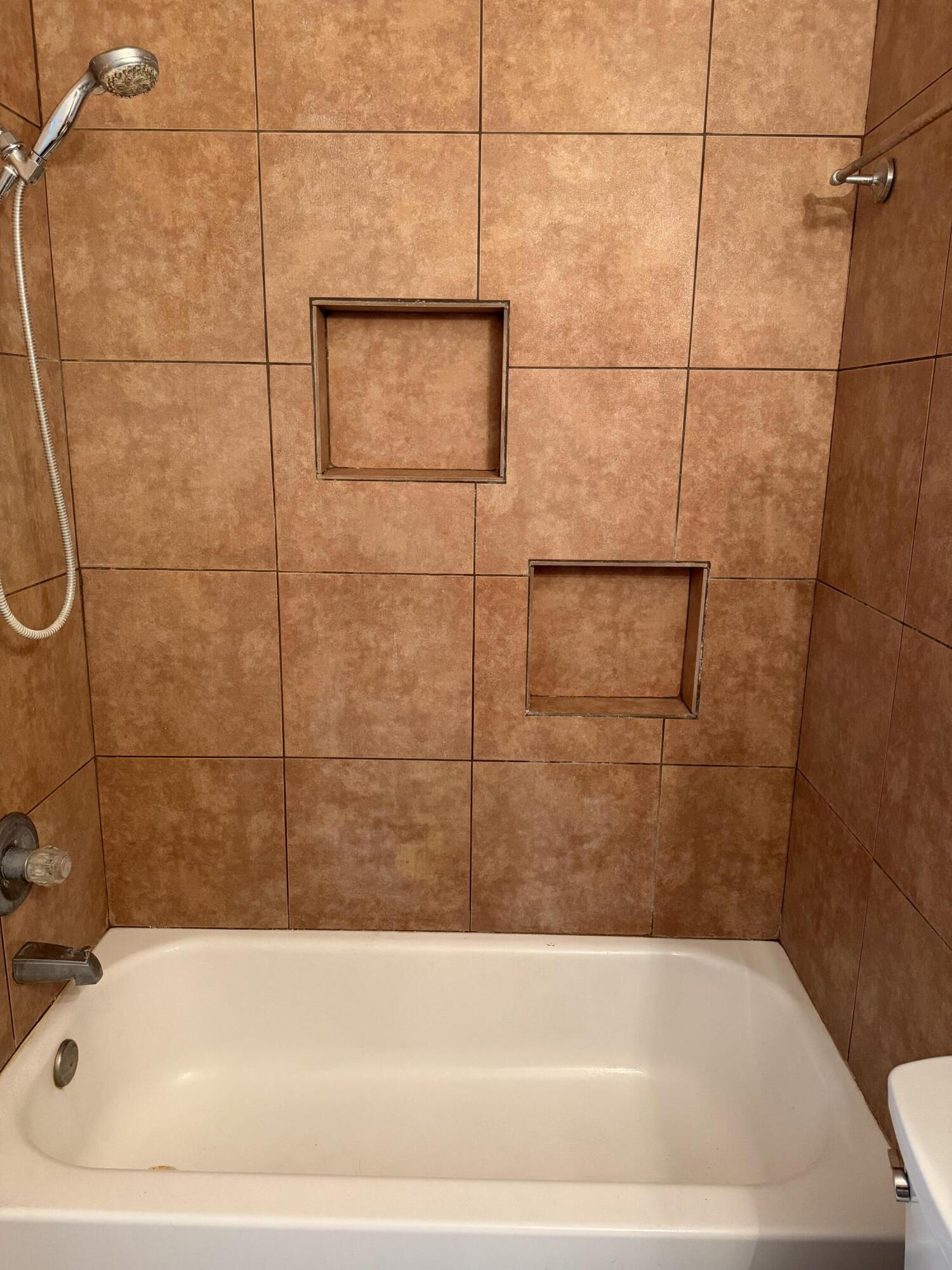 Photo 12 — 12008 Stilwell Drive NE APT B
