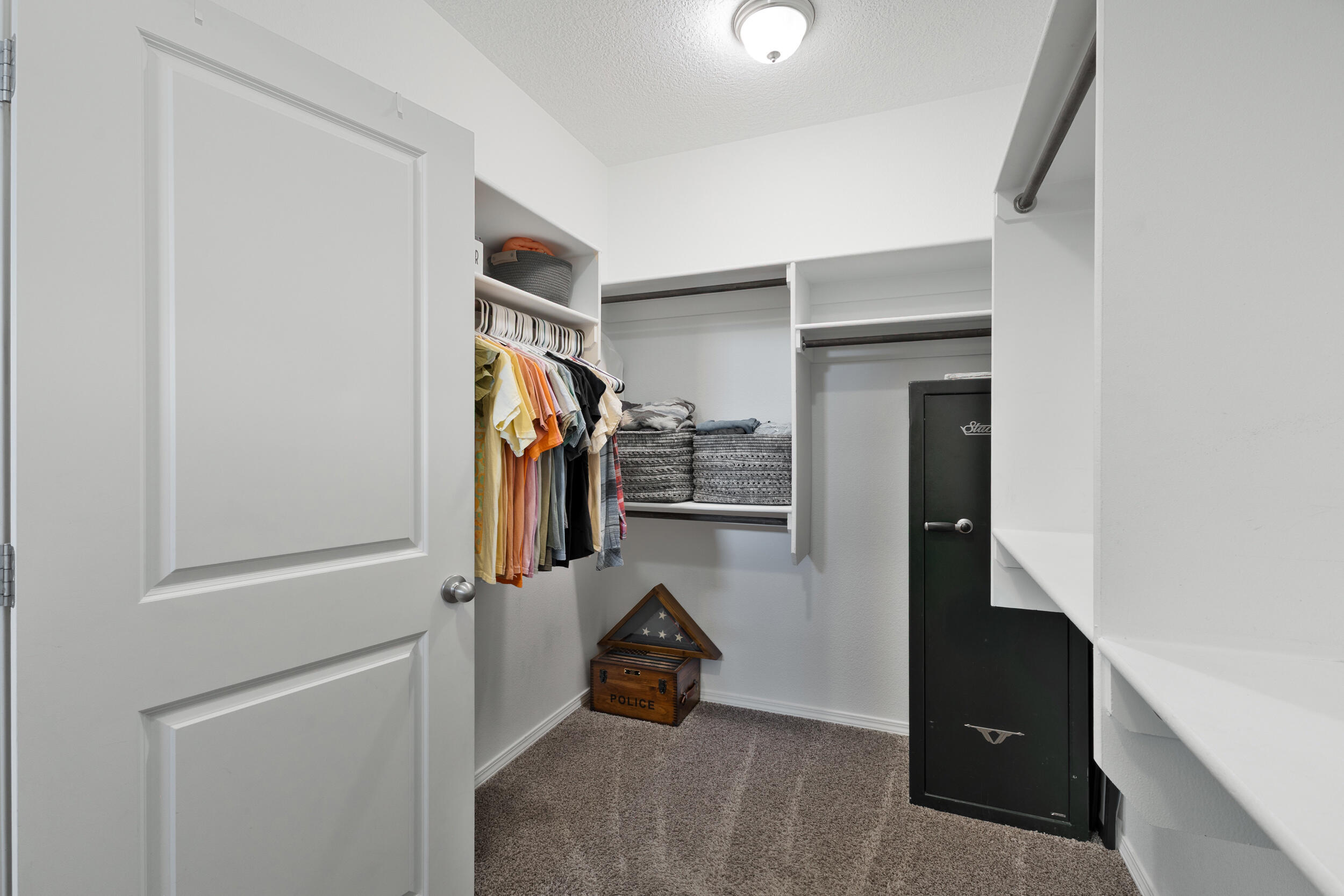 Photo 15 — 5931 Ermemin Avenue NW